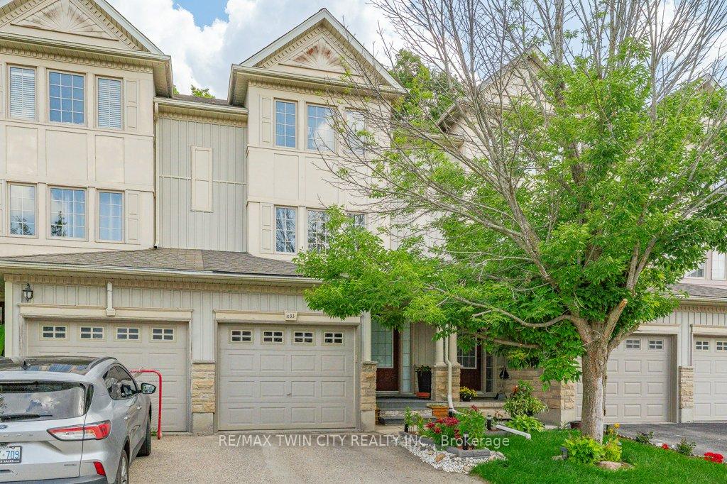 Photo 2 of Unit E33, 110 Activa Avenue, Kitchener, Larentian West — HOMEH