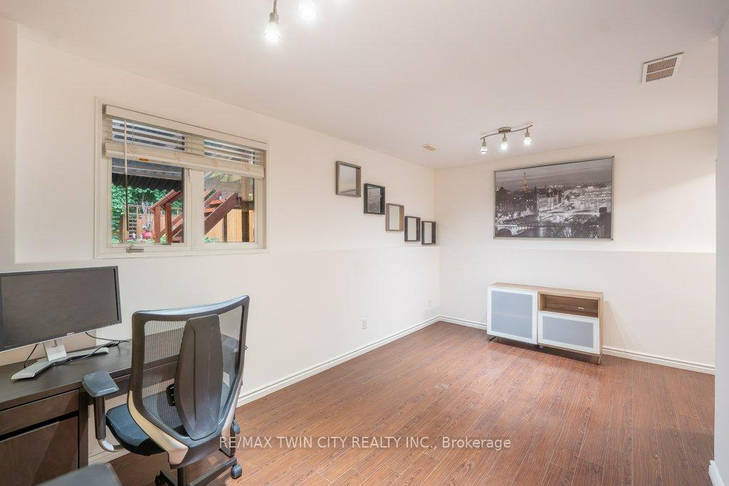 Photo 9 of Unit E33, 110 Activa Avenue, Kitchener, Larentian West — HOMEH