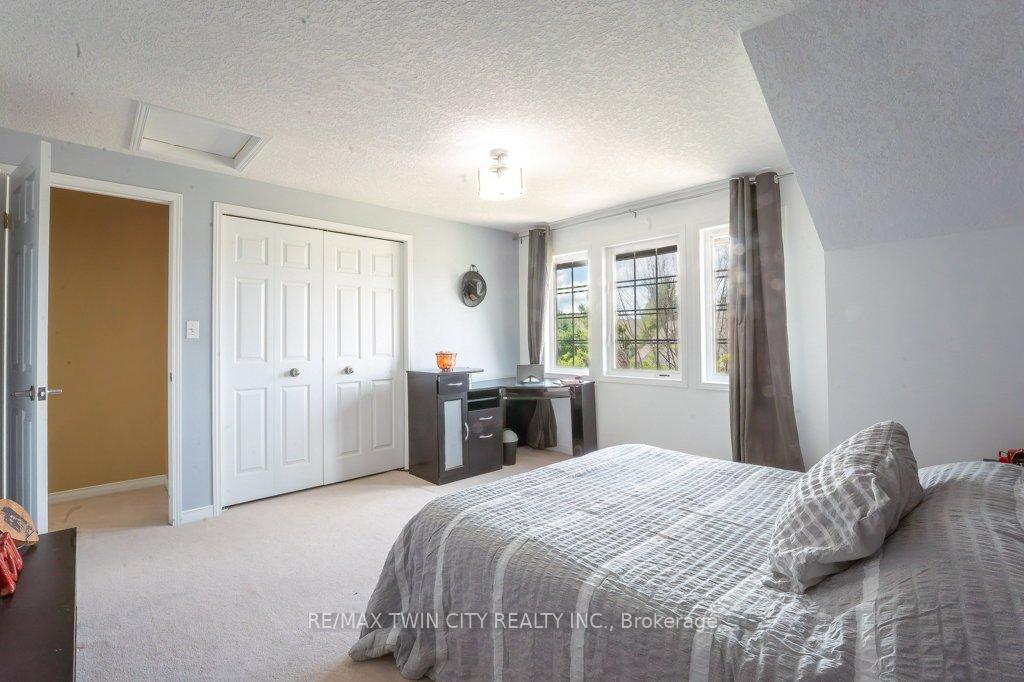 Photo 27 of Unit E33, 110 Activa Avenue, Kitchener, Larentian West — HOMEH