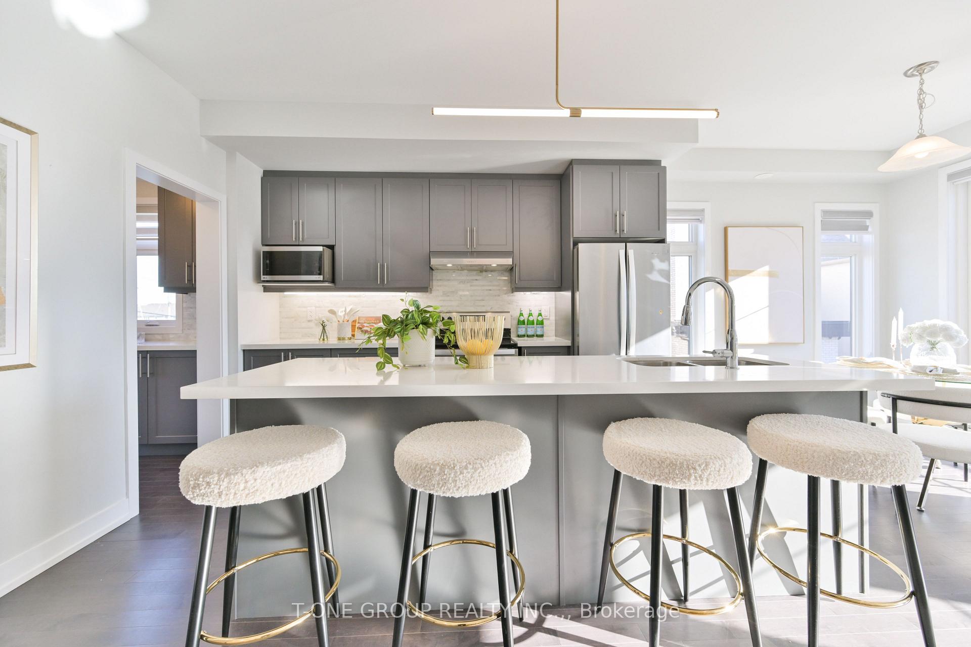 Photo 4 of 9654 Kennedy Road, Markham, Angus Glen — HOMEH