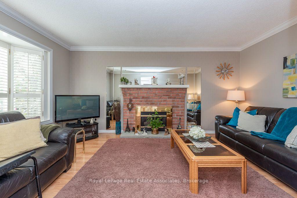 Photo 12 of 4 Nuttall Street, Brampton, Westgate — HOMEH