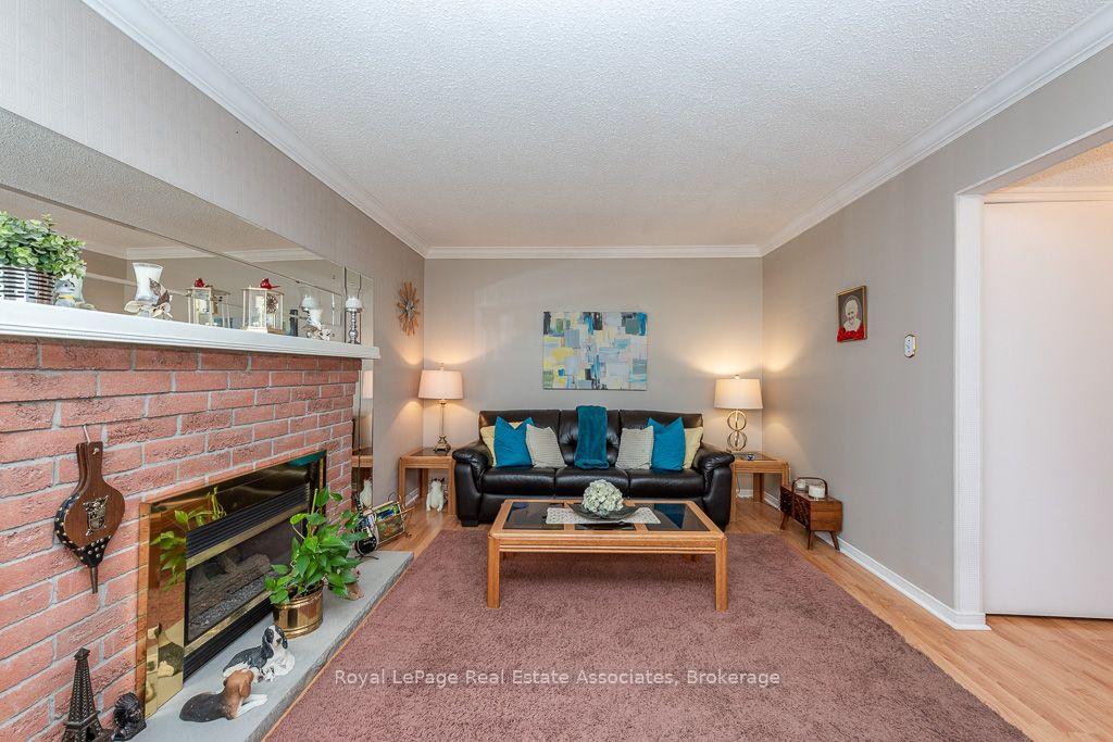 Photo 14 of 4 Nuttall Street, Brampton, Westgate — HOMEH