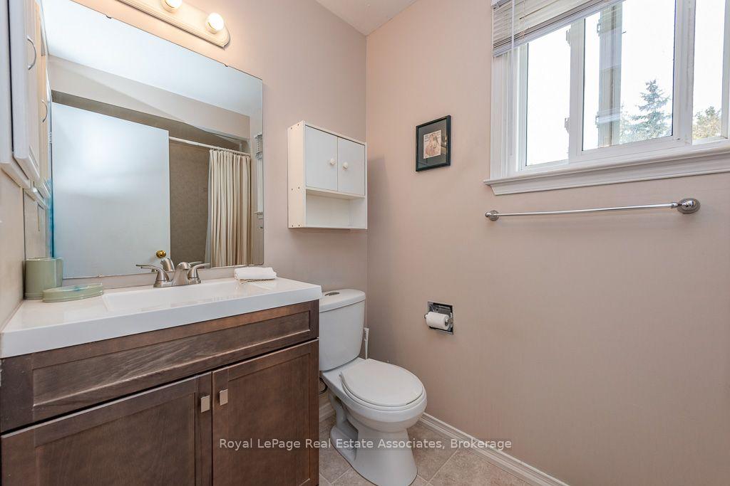 Photo 18 of 4 Nuttall Street, Brampton, Westgate — HOMEH