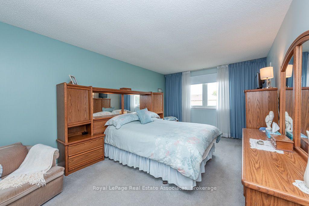 Photo 22 of 4 Nuttall Street, Brampton, Westgate — HOMEH