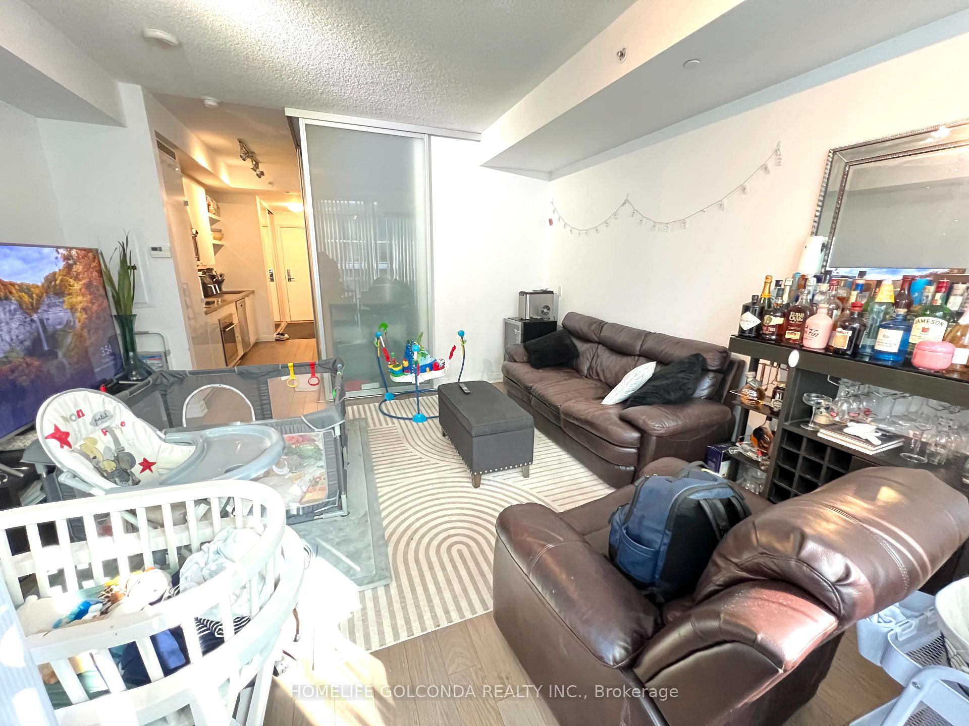 Photo 1 of Unit 710, 60 Annie Craig Drive, Etobicoke, Mimico — HOMEH
