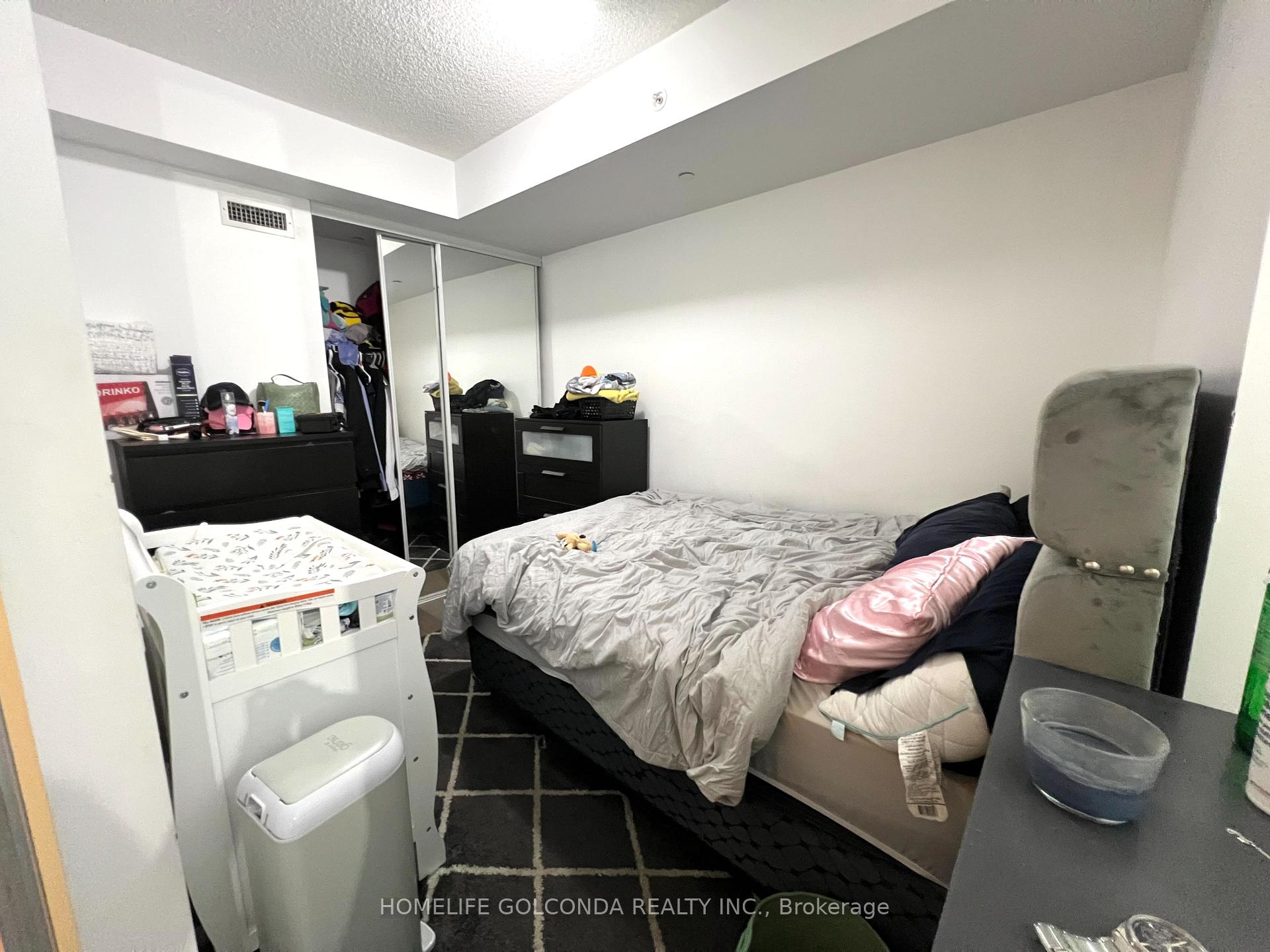 Photo 6 of Unit 710, 60 Annie Craig Drive, Etobicoke, Mimico — HOMEH