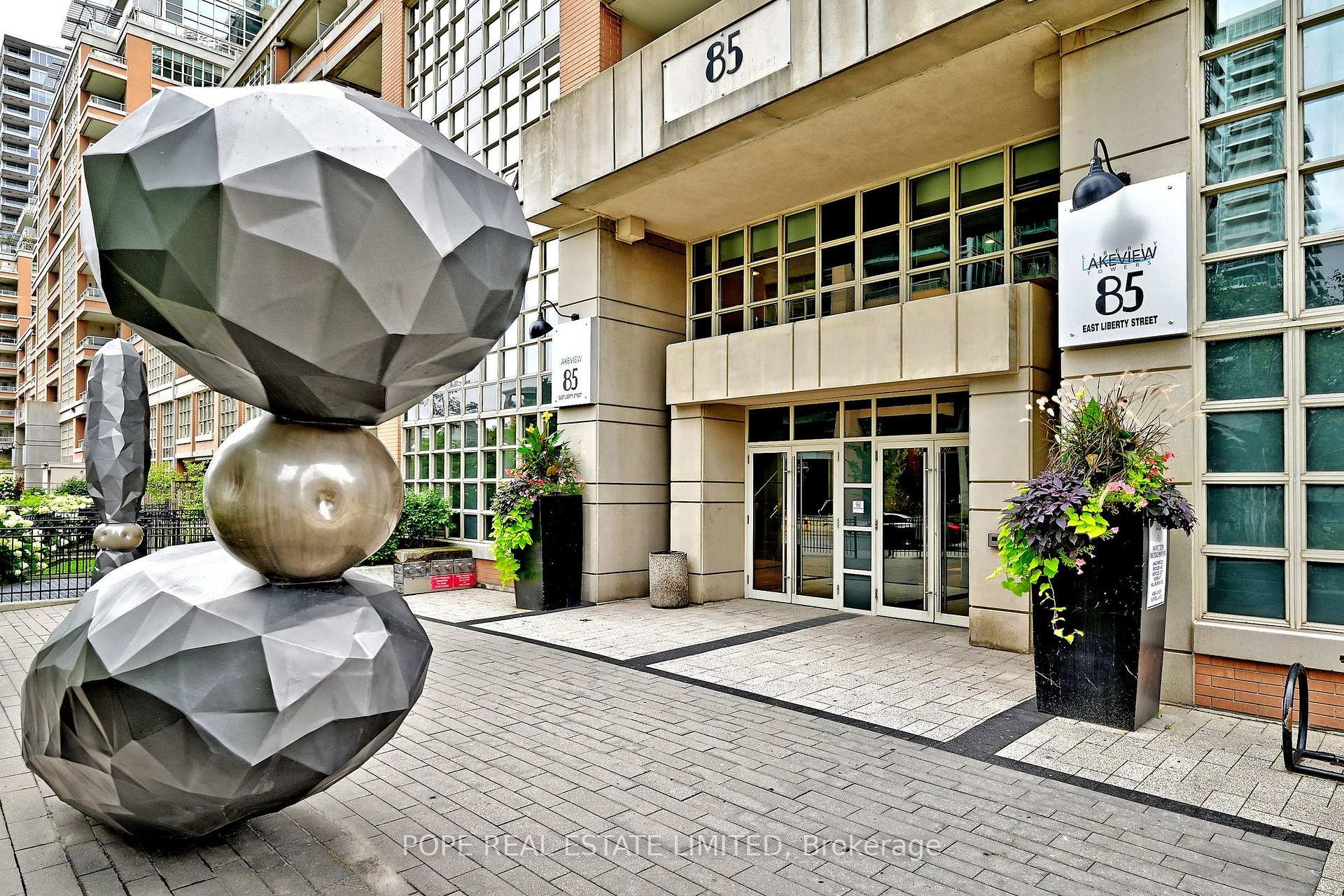 Photo 34 of Unit 616, 85 East Liberty Street, Toronto, Niagara — HOMEH