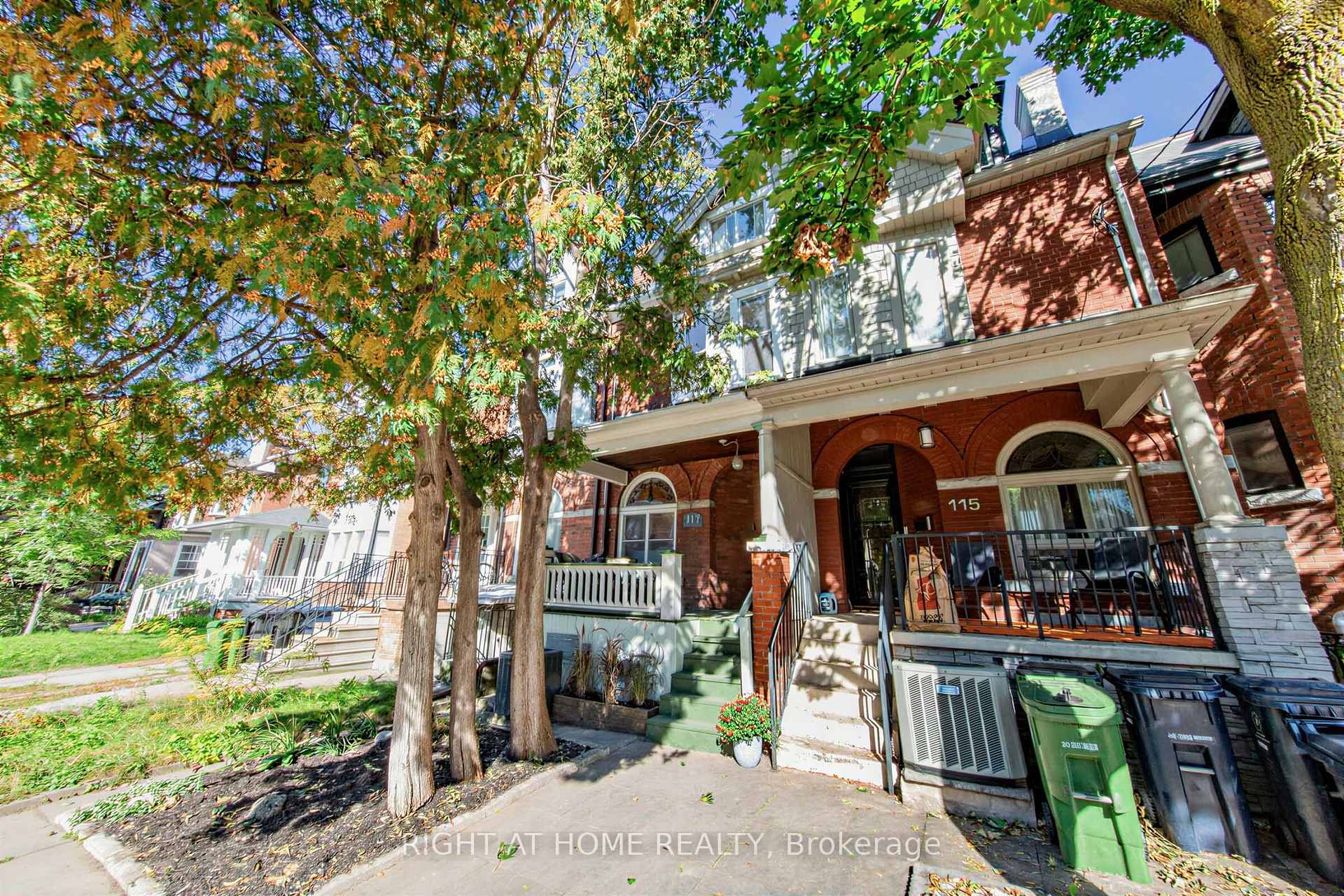 Photo 2 of 117 Concord Avenue, Toronto, Palmerston-Little Italy — HOMEH