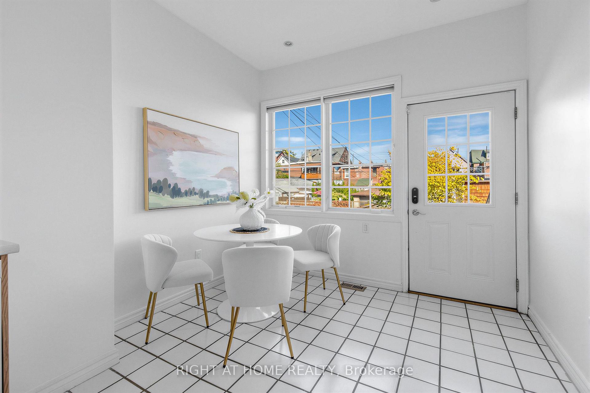 Photo 11 of 117 Concord Avenue, Toronto, Palmerston-Little Italy — HOMEH