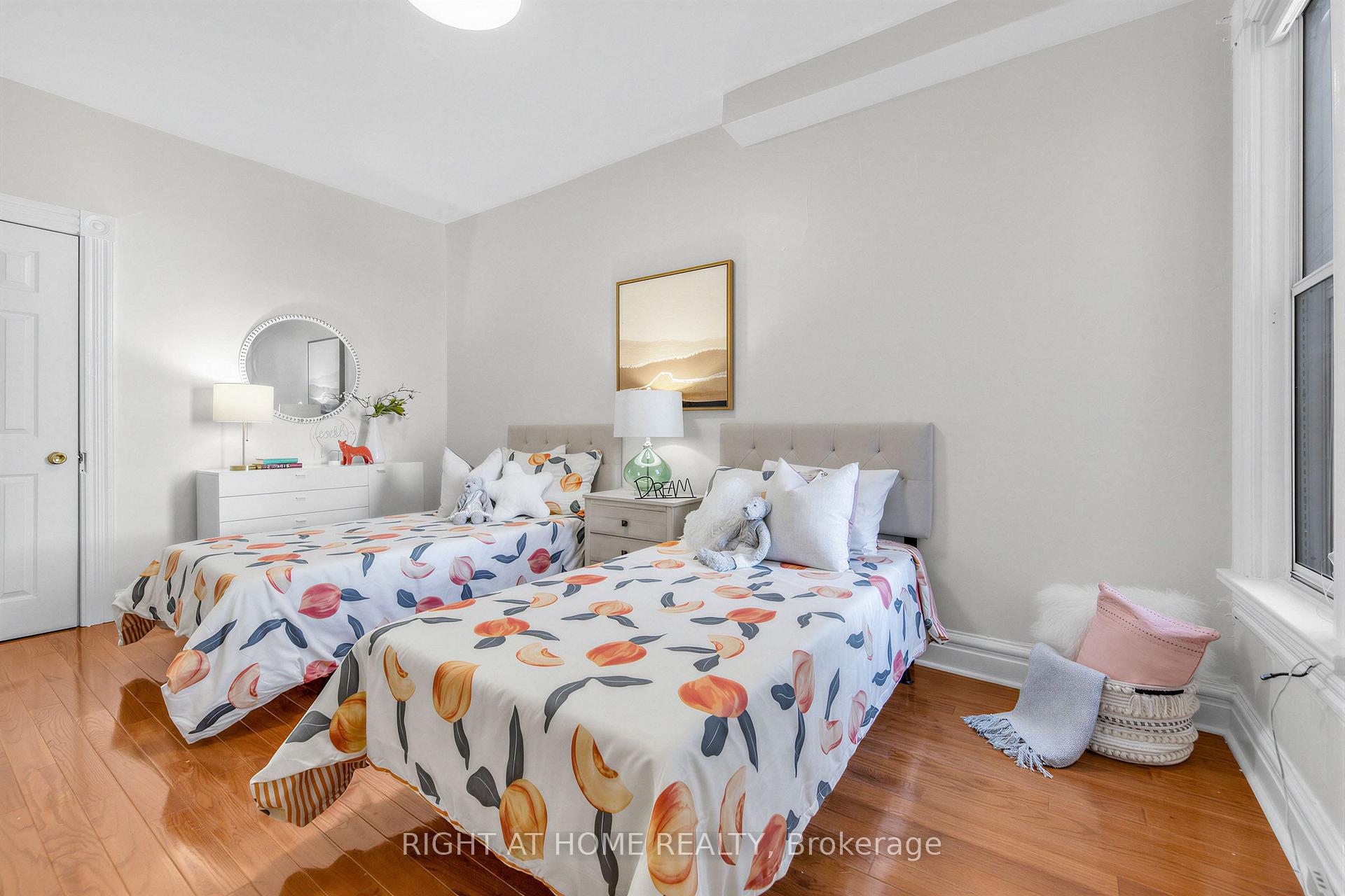 Photo 15 of 117 Concord Avenue, Toronto, Palmerston-Little Italy — HOMEH