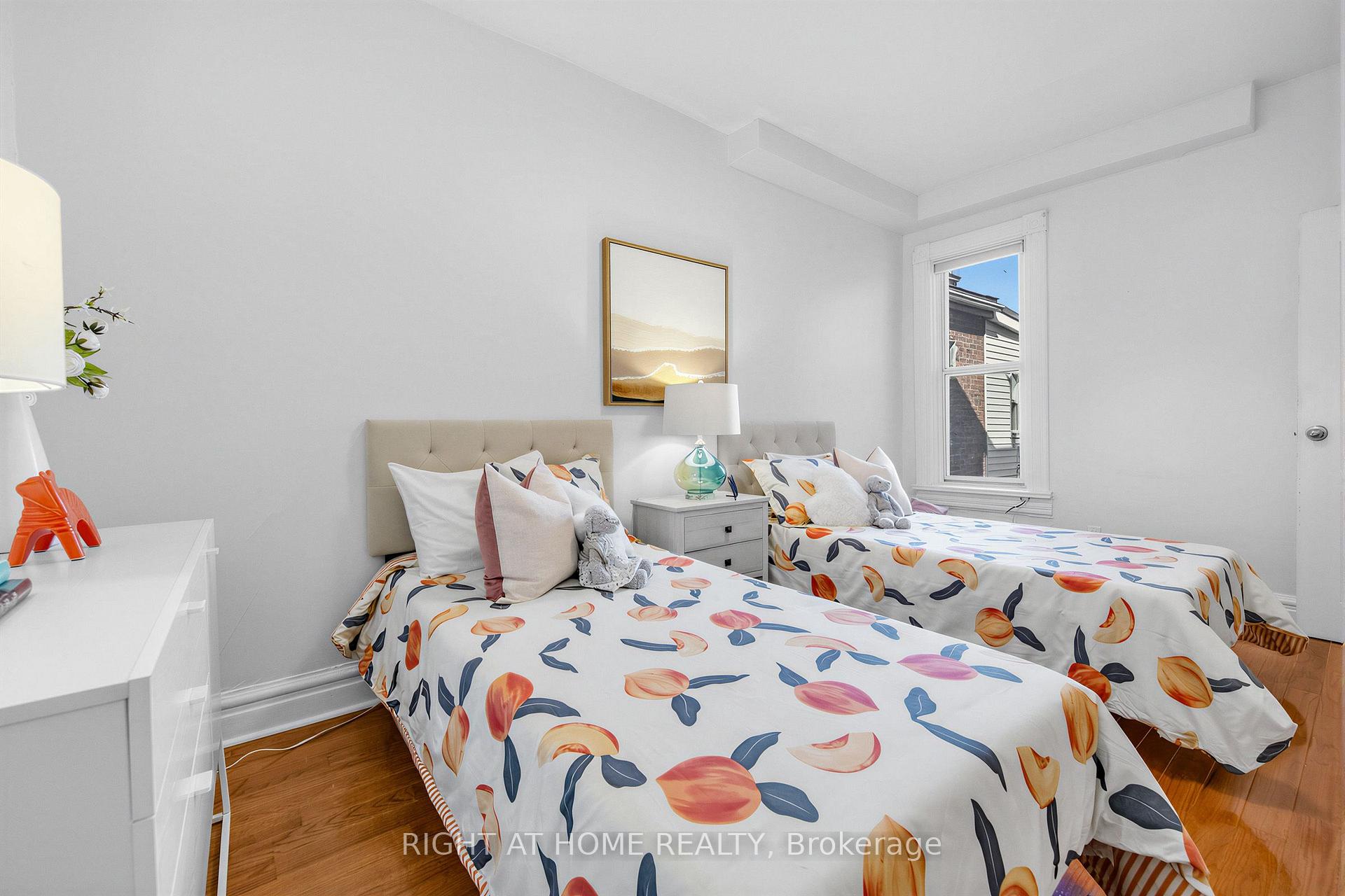 Photo 16 of 117 Concord Avenue, Toronto, Palmerston-Little Italy — HOMEH