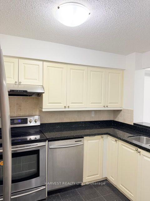 Photo 6 of Unit 710, 100 Upper Madison Avenue, North York, Lansing-Westgate — HOMEH
