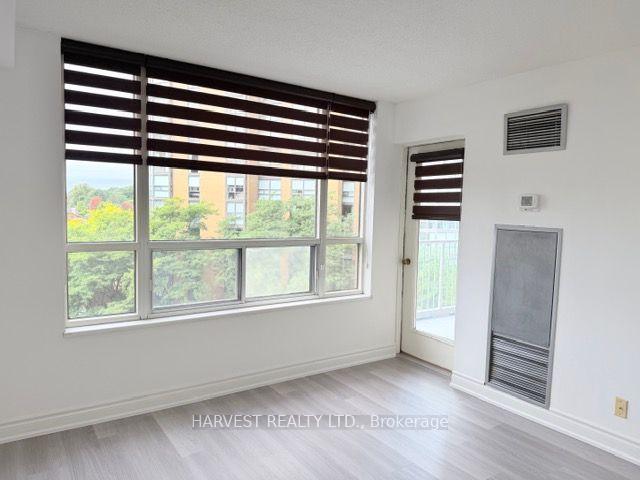 Photo 9 of Unit 710, 100 Upper Madison Avenue, North York, Lansing-Westgate — HOMEH