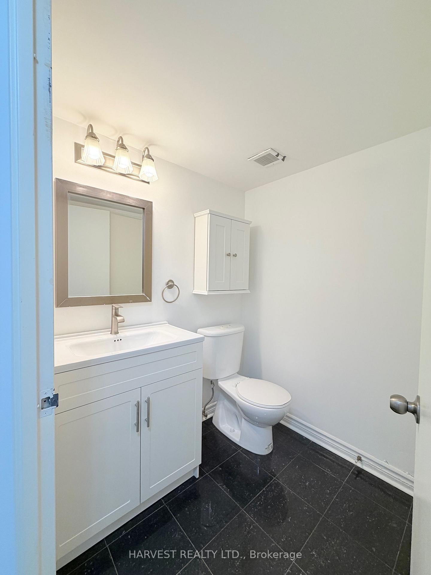 Photo 20 of Unit 710, 100 Upper Madison Avenue, North York, Lansing-Westgate — HOMEH