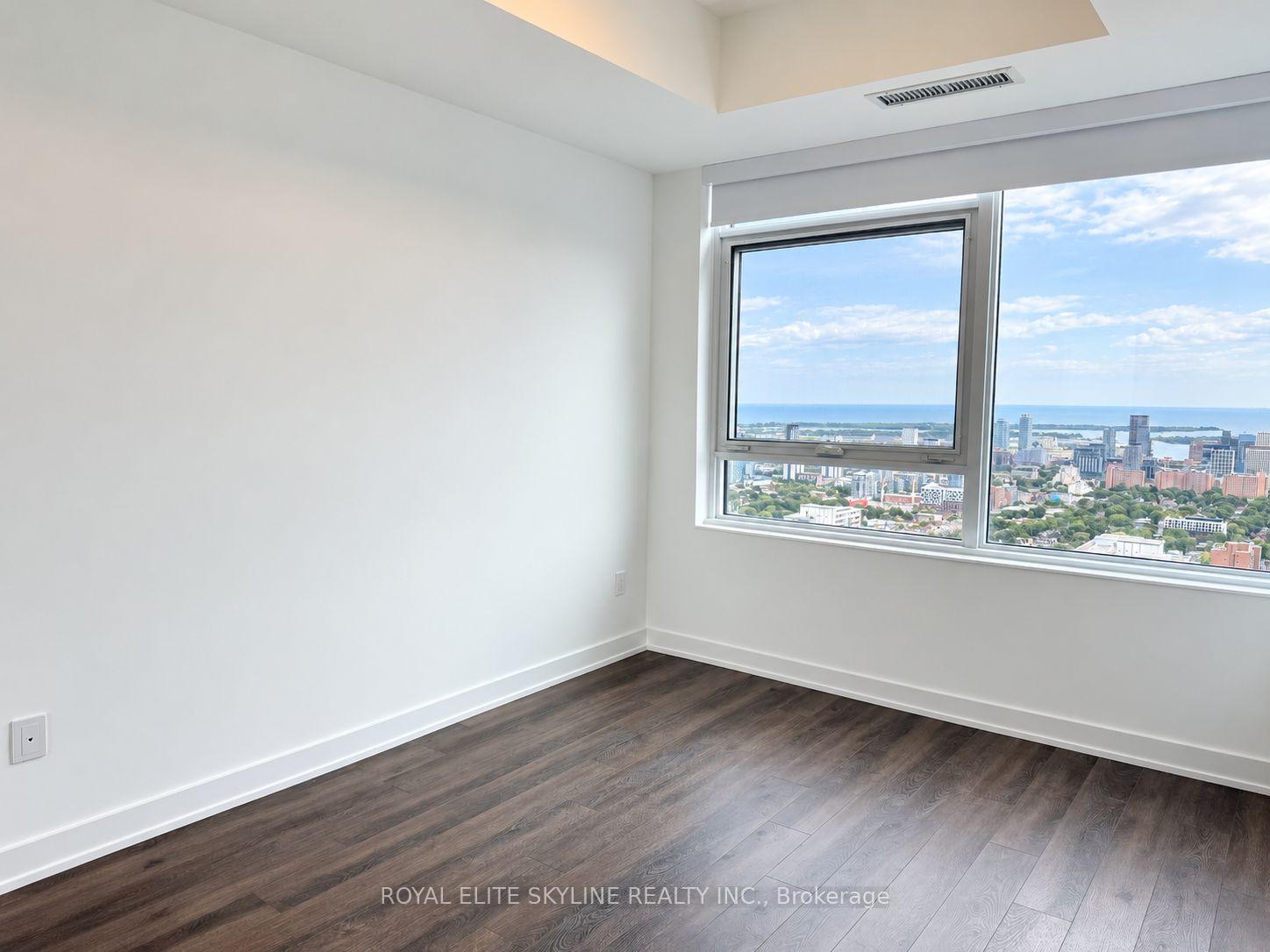 Photo 5 of Unit 4801, 609 Sherbourne Street, Toronto, North St. James Town — HOMEH