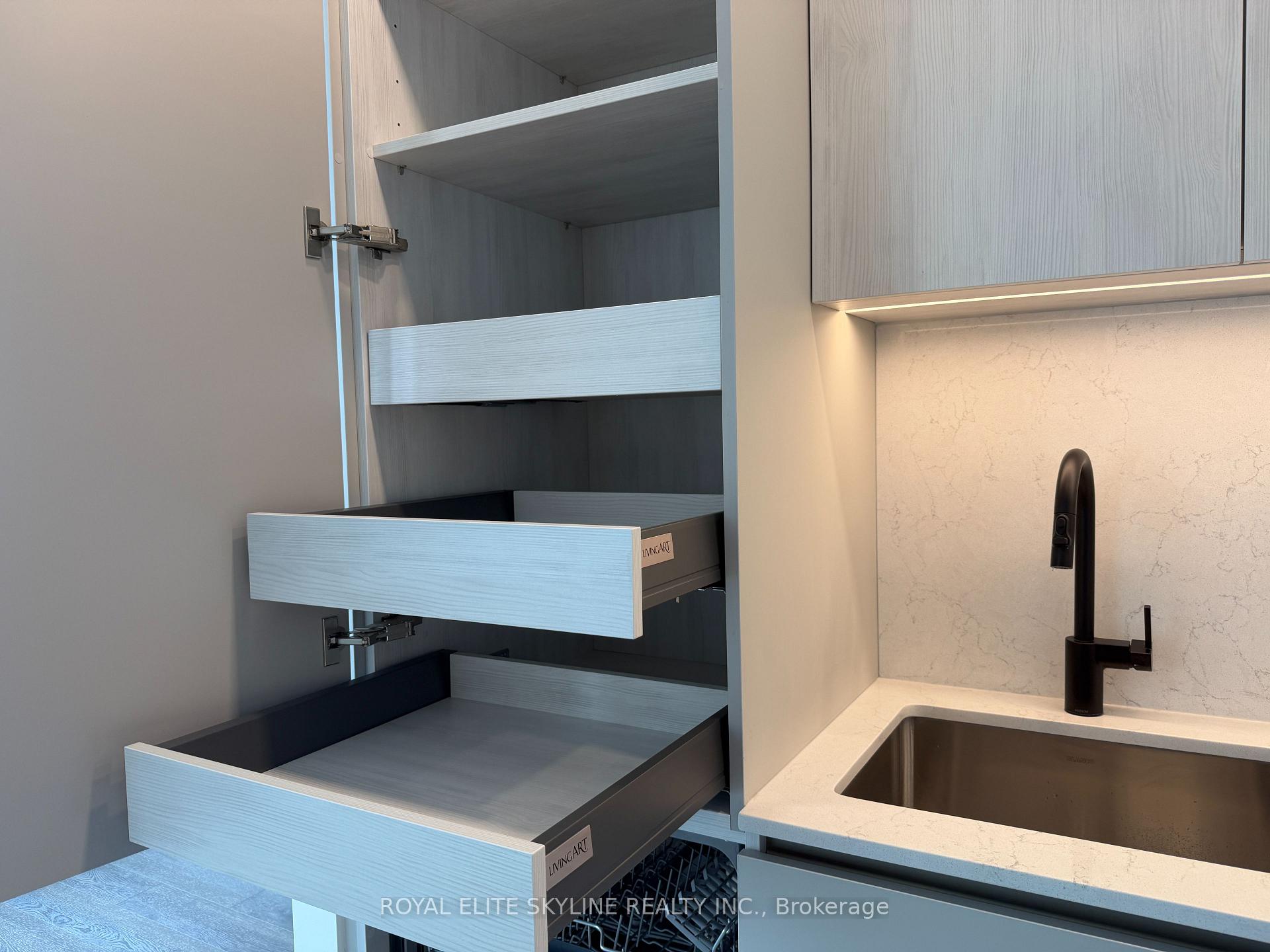 Photo 9 of Unit 4801, 609 Sherbourne Street, Toronto, North St. James Town — HOMEH