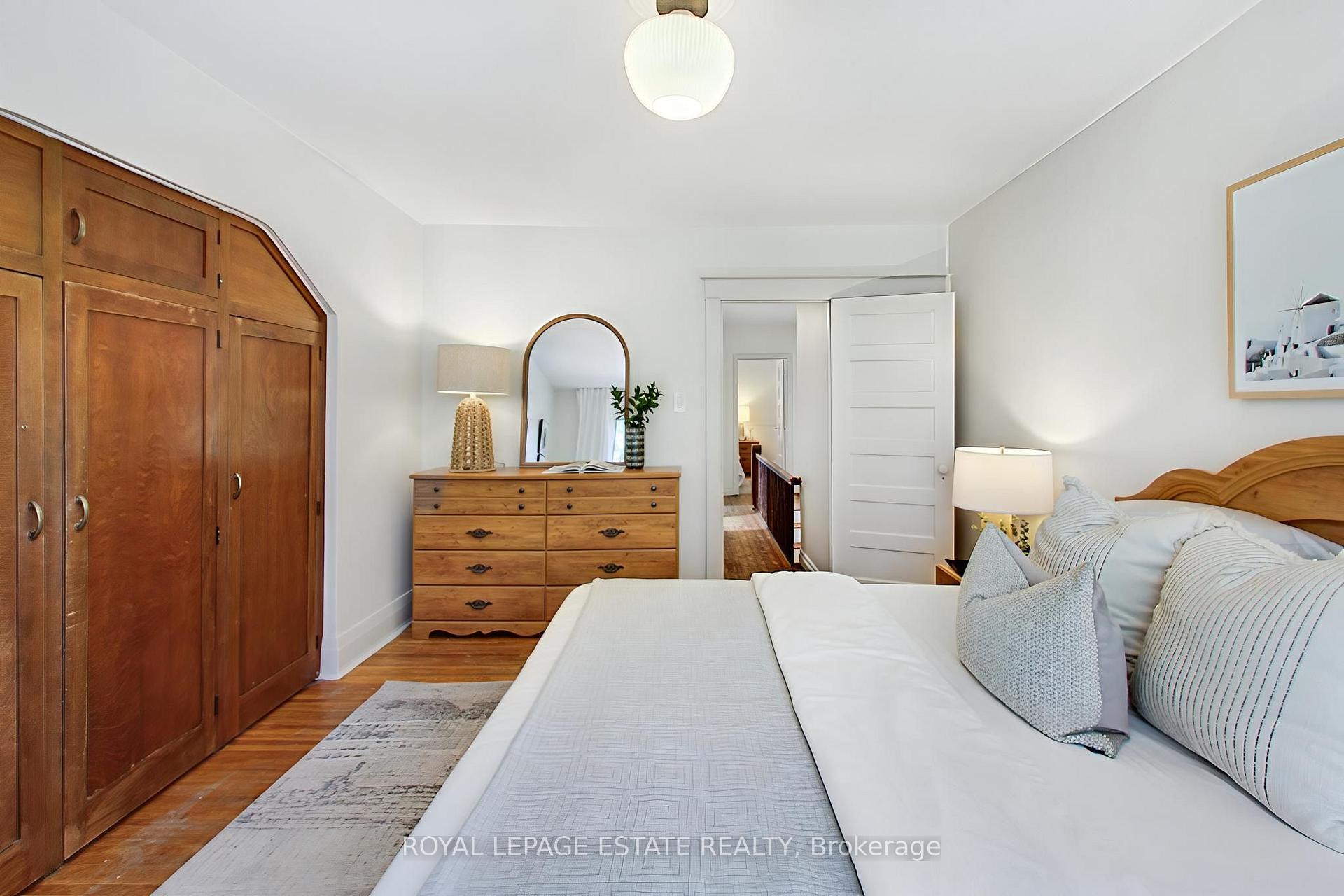 Photo 12 of 20 Stephenson Avenue, Toronto, East End-Danforth — HOMEH