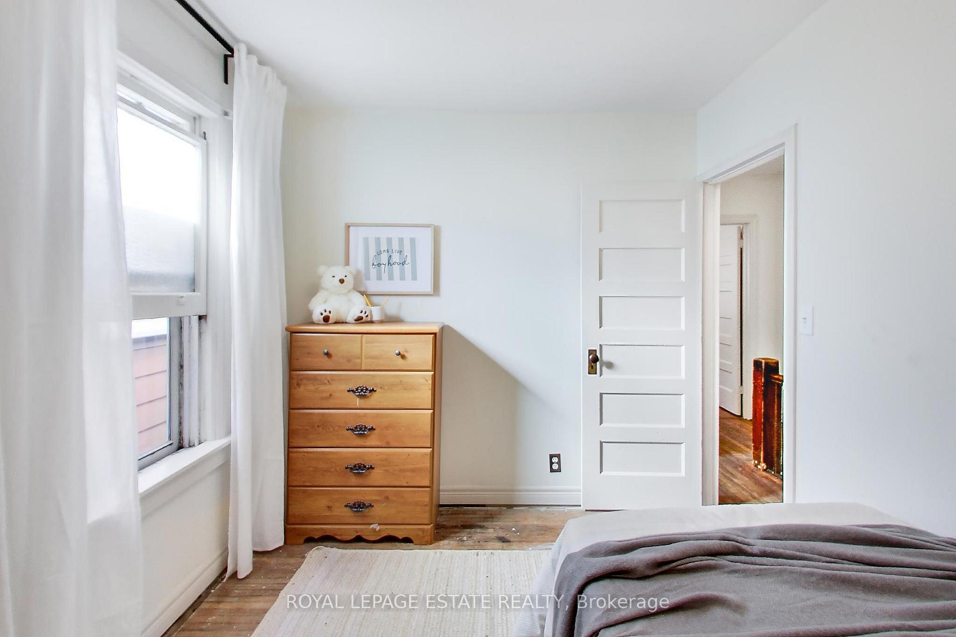 Photo 14 of 20 Stephenson Avenue, Toronto, East End-Danforth — HOMEH