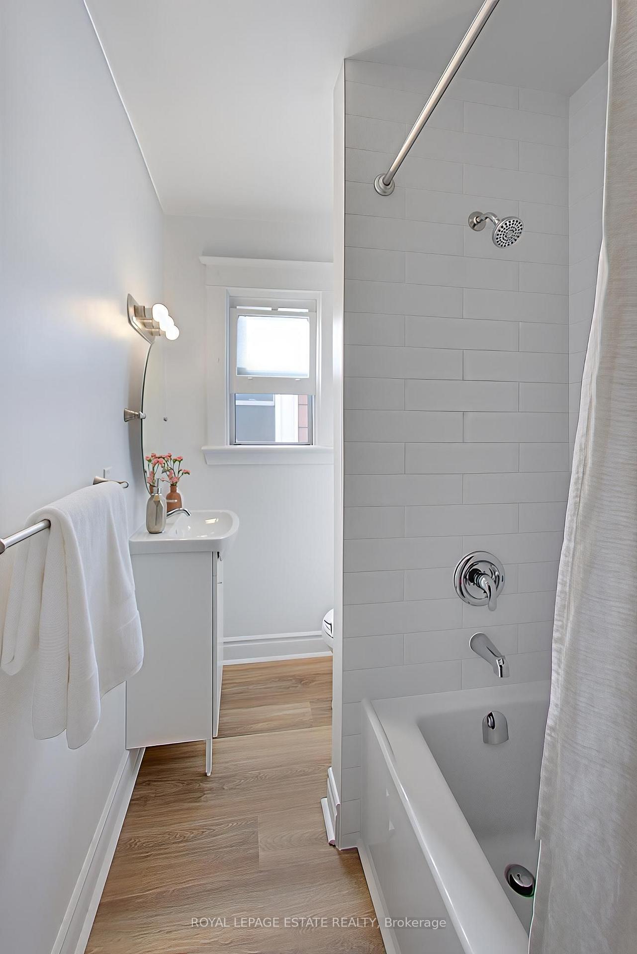 Photo 17 of 20 Stephenson Avenue, Toronto, East End-Danforth — HOMEH