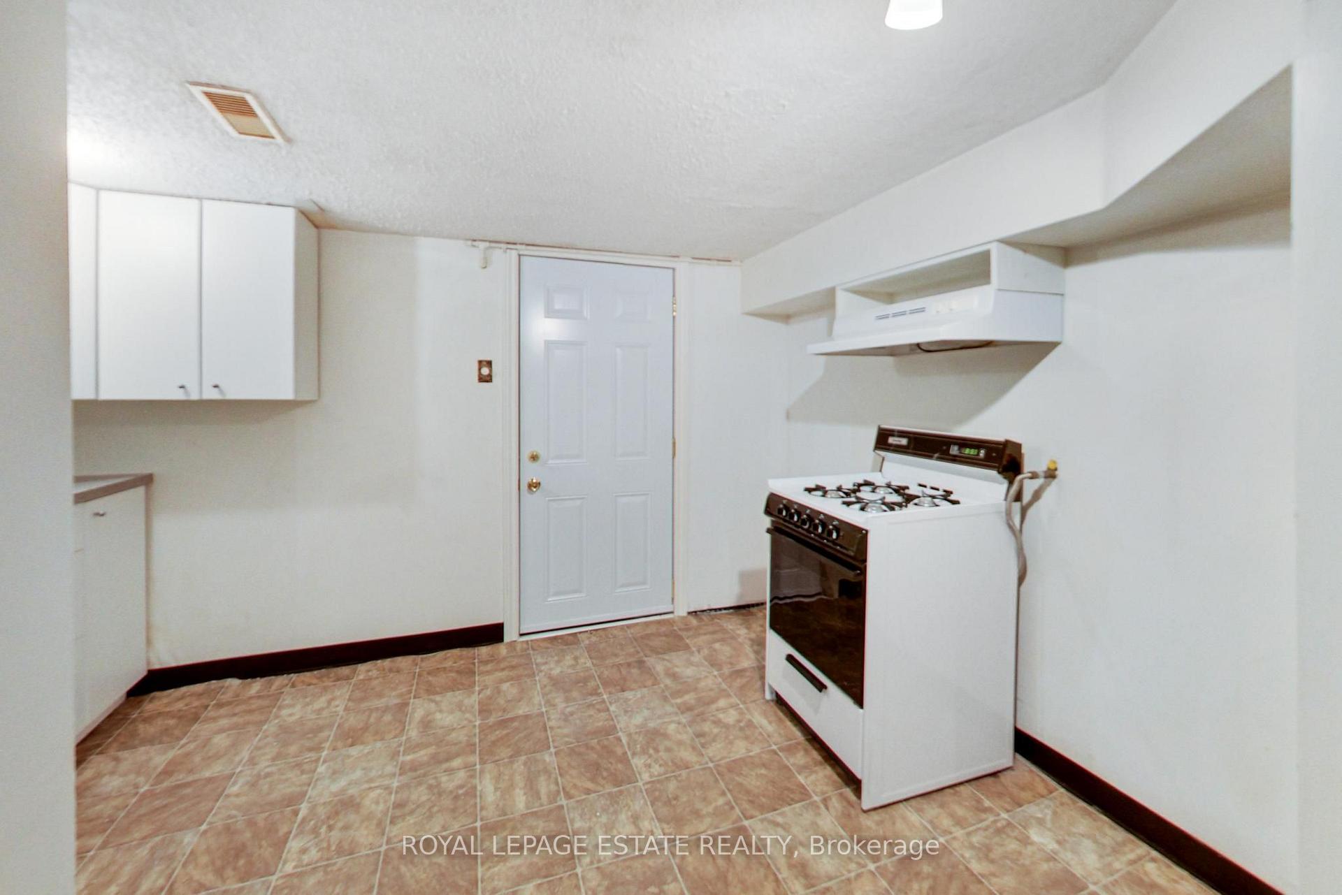 Photo 21 of 20 Stephenson Avenue, Toronto, East End-Danforth — HOMEH