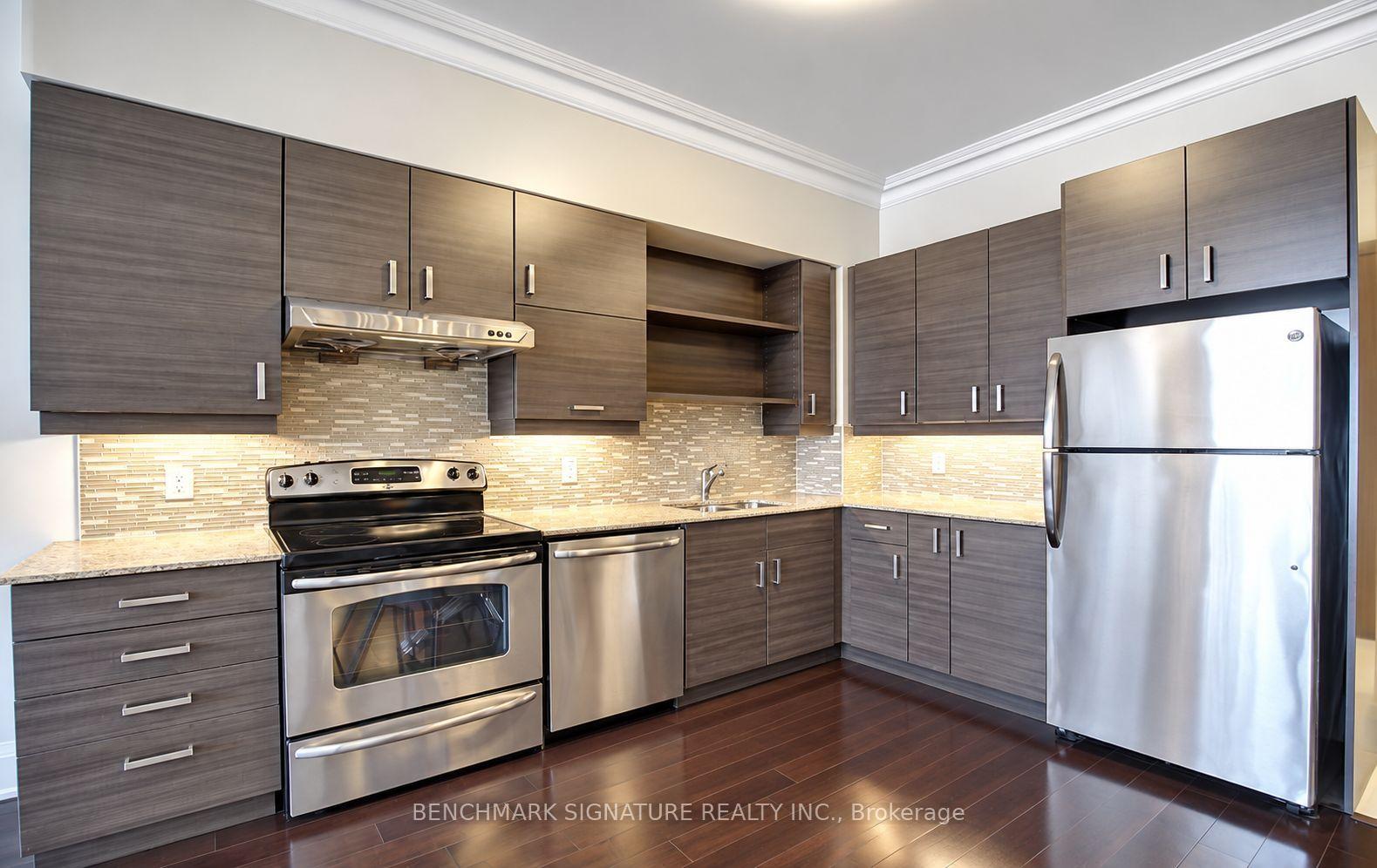 Photo 5 of Unit Ph12, 8228 Birchmount Road, Markham, Unionville — HOMEH