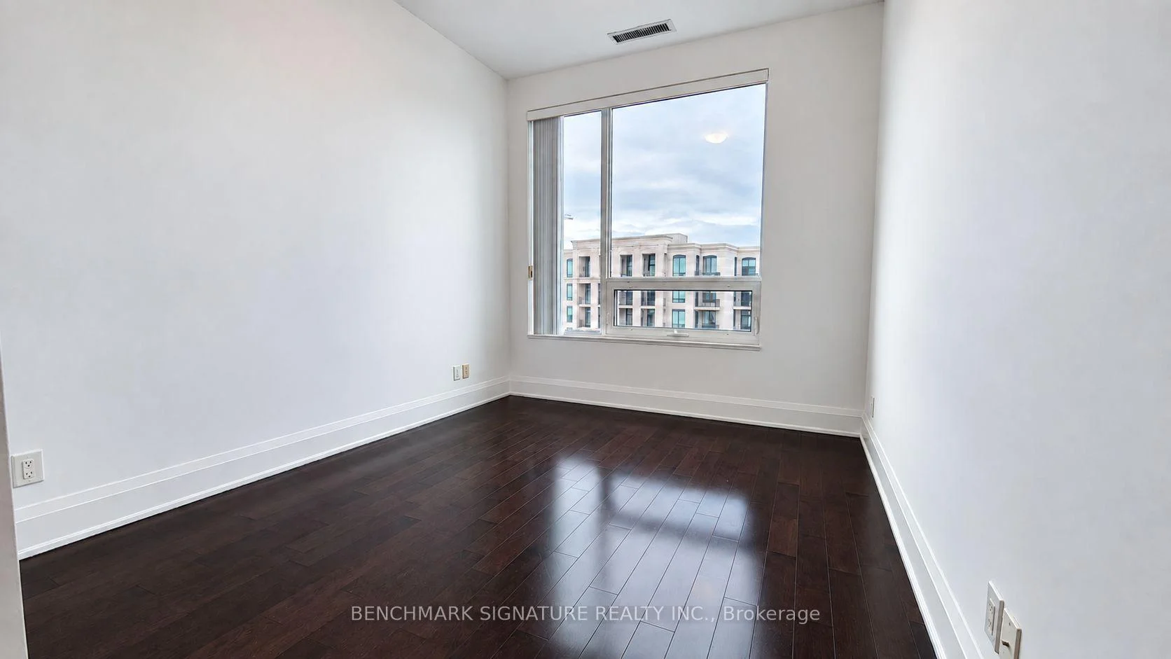 Photo 8 of Unit Ph12, 8228 Birchmount Road, Markham, Unionville — HOMEH