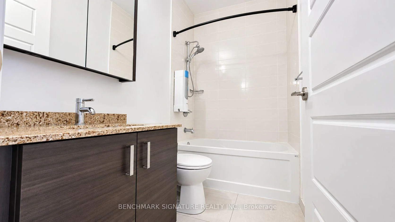 Photo 9 of Unit Ph12, 8228 Birchmount Road, Markham, Unionville — HOMEH