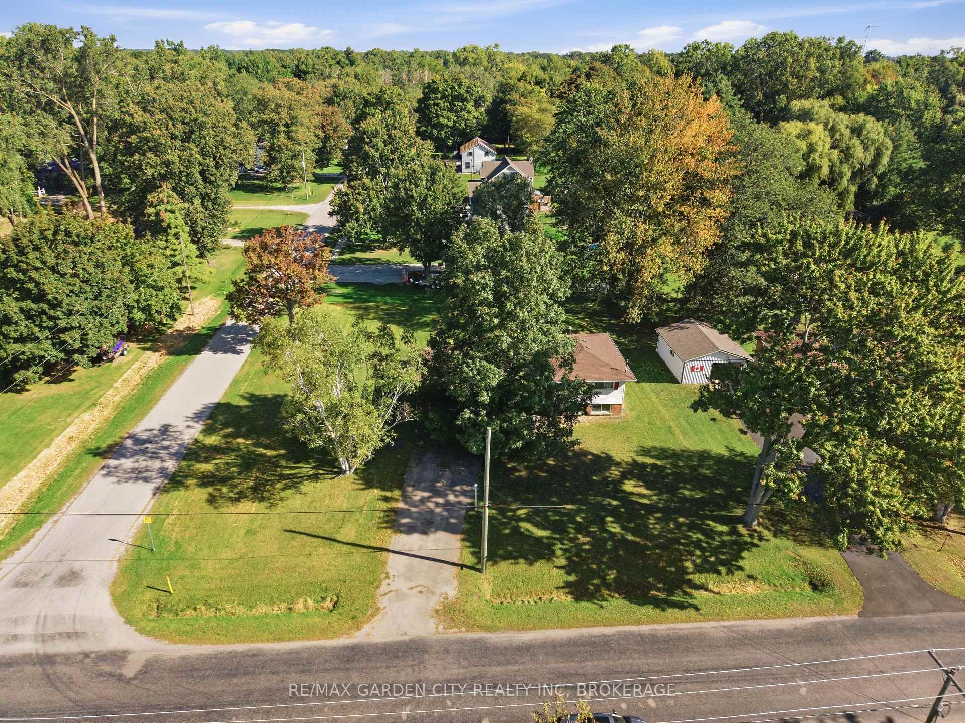 Photo 1 of 125 Inman Road, Haldimand, Dunnville — HOMEH