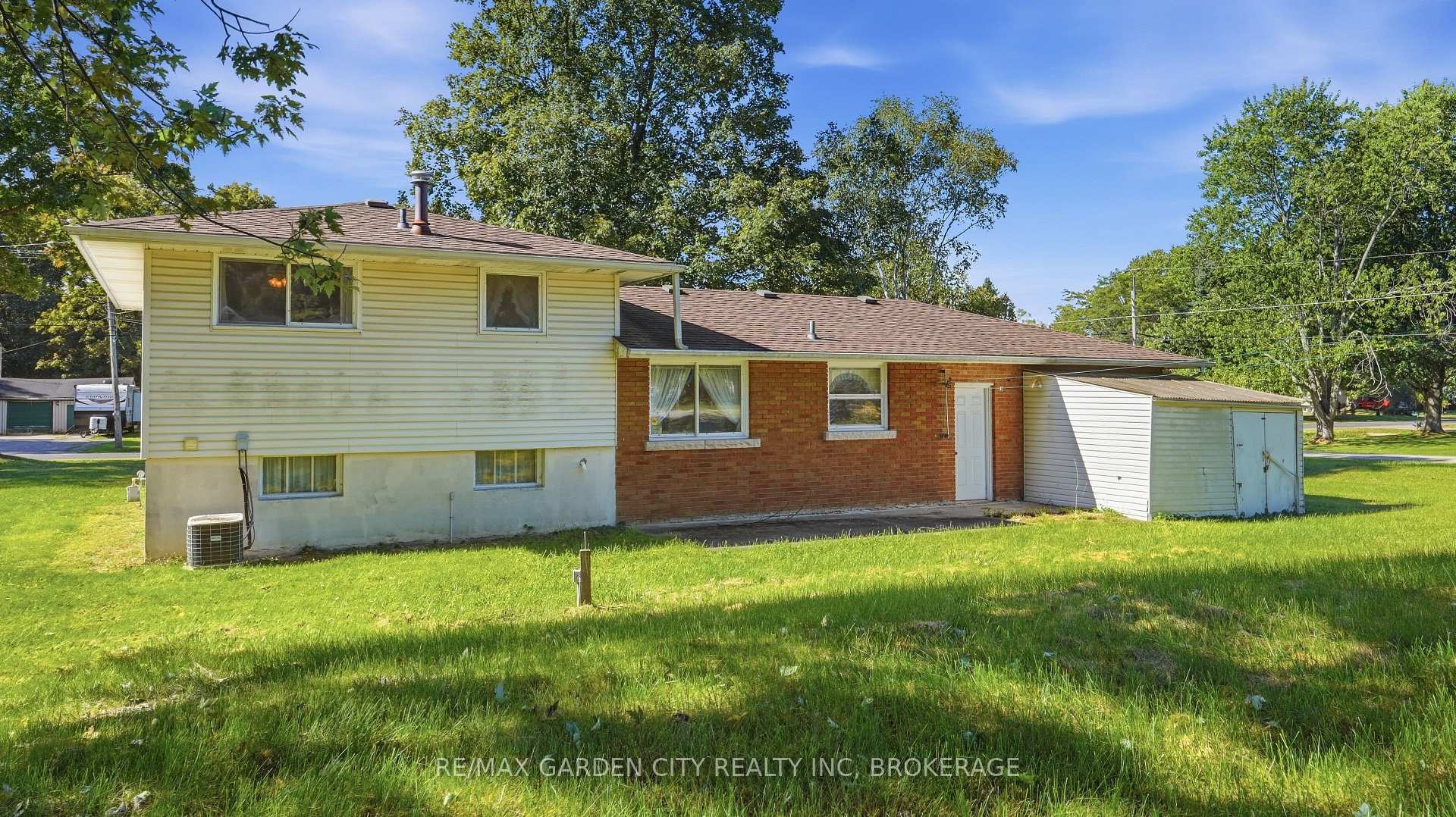 Photo 33 of 125 Inman Road, Haldimand, Dunnville — HOMEH