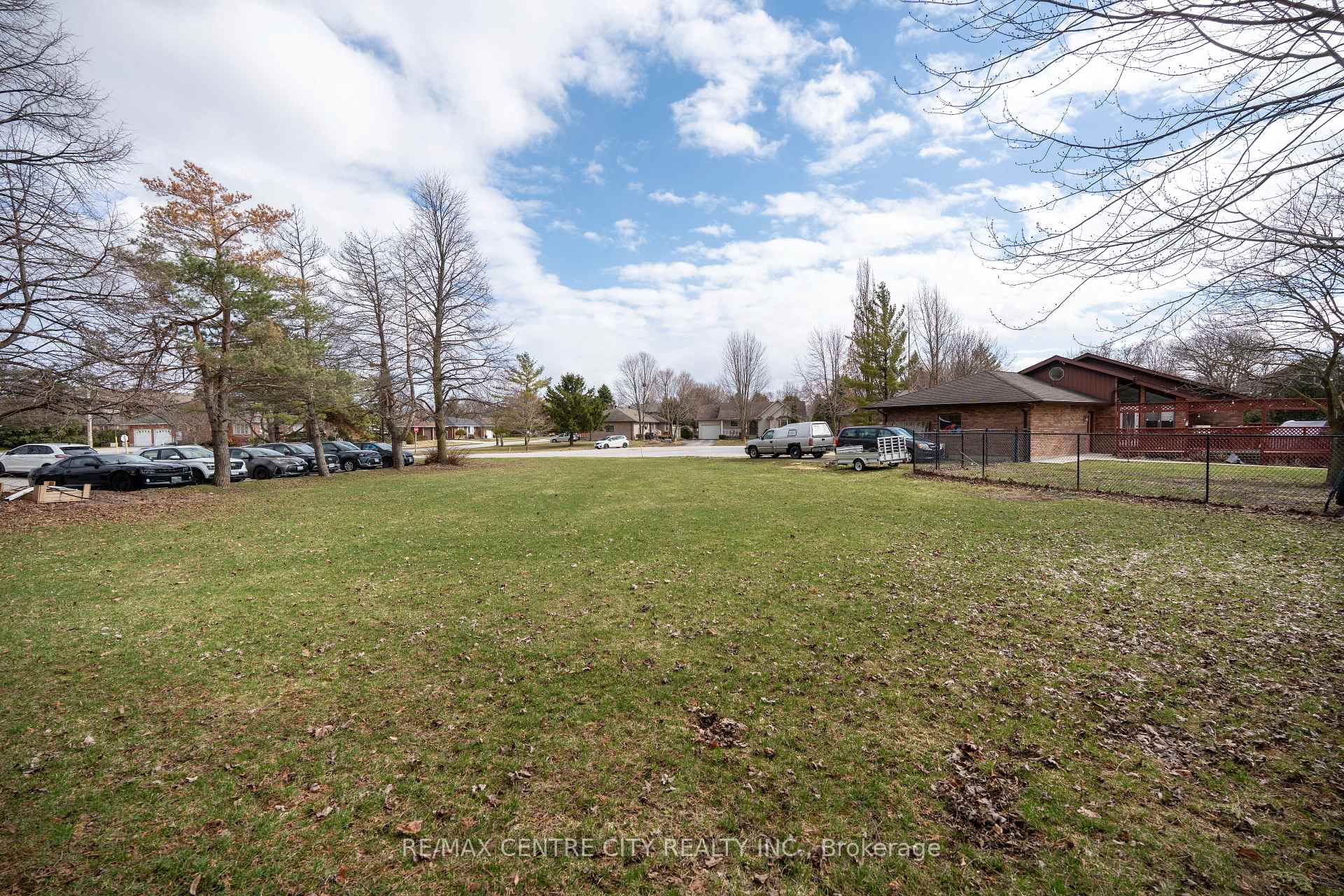 Photo 7 of 2 Kennedy Court, Middlesex Centre, Ilderton — HOMEH