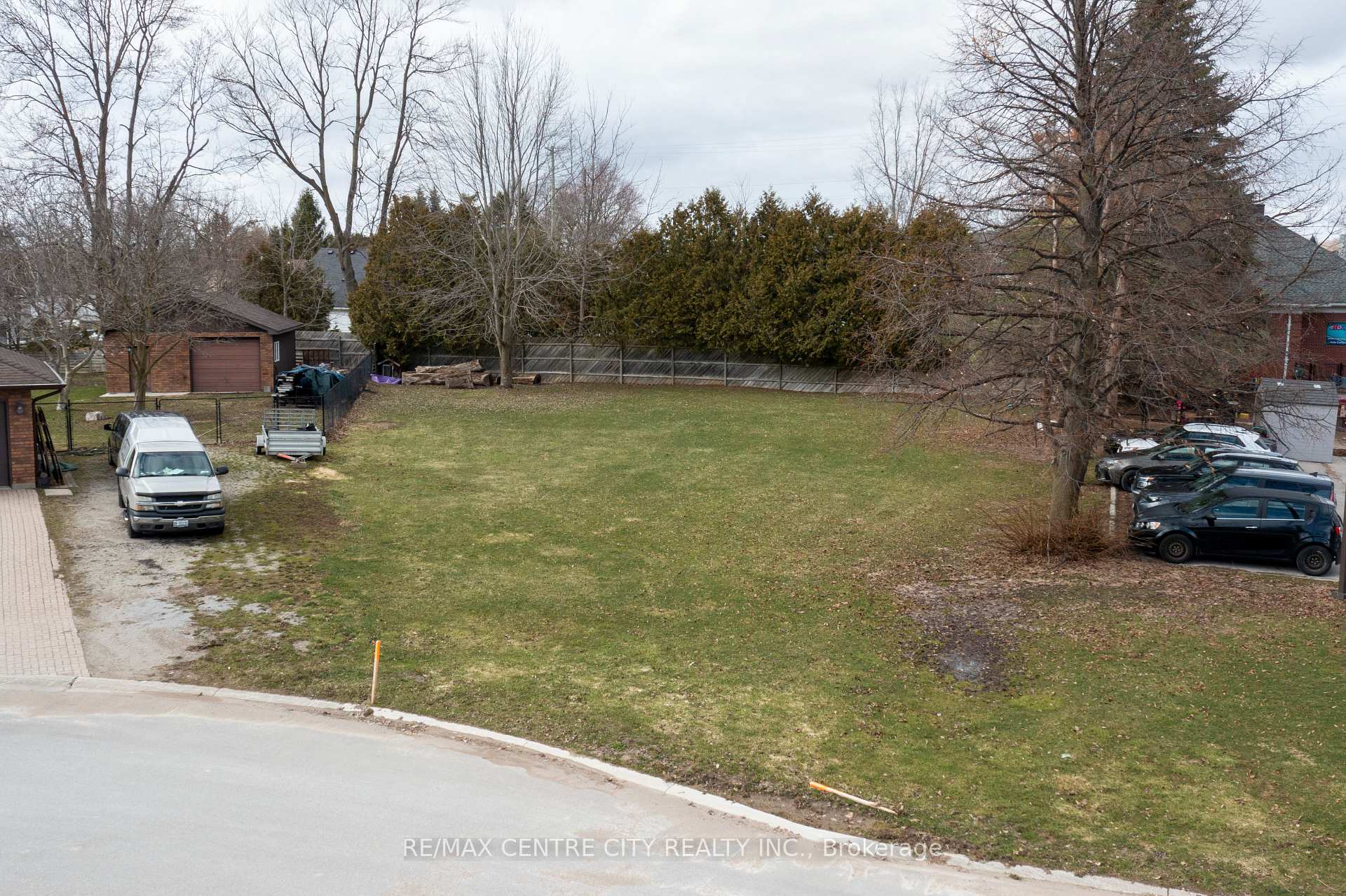 Photo 10 of 2 Kennedy Court, Middlesex Centre, Ilderton — HOMEH