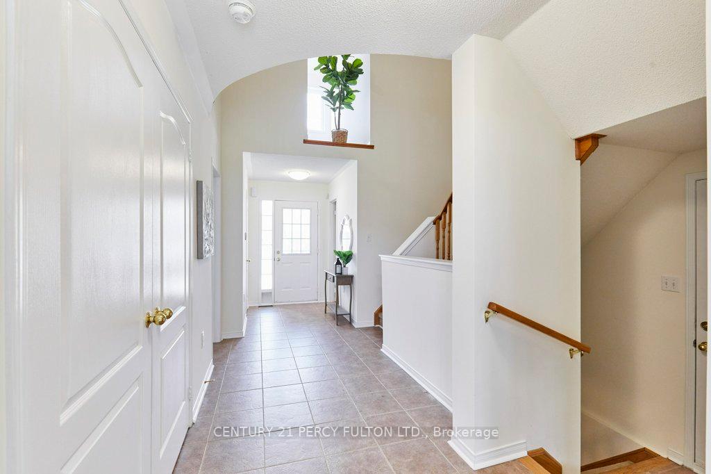 Photo 4 of Unit G7, 7 Gidley Lane, Ajax, Central — HOMEH