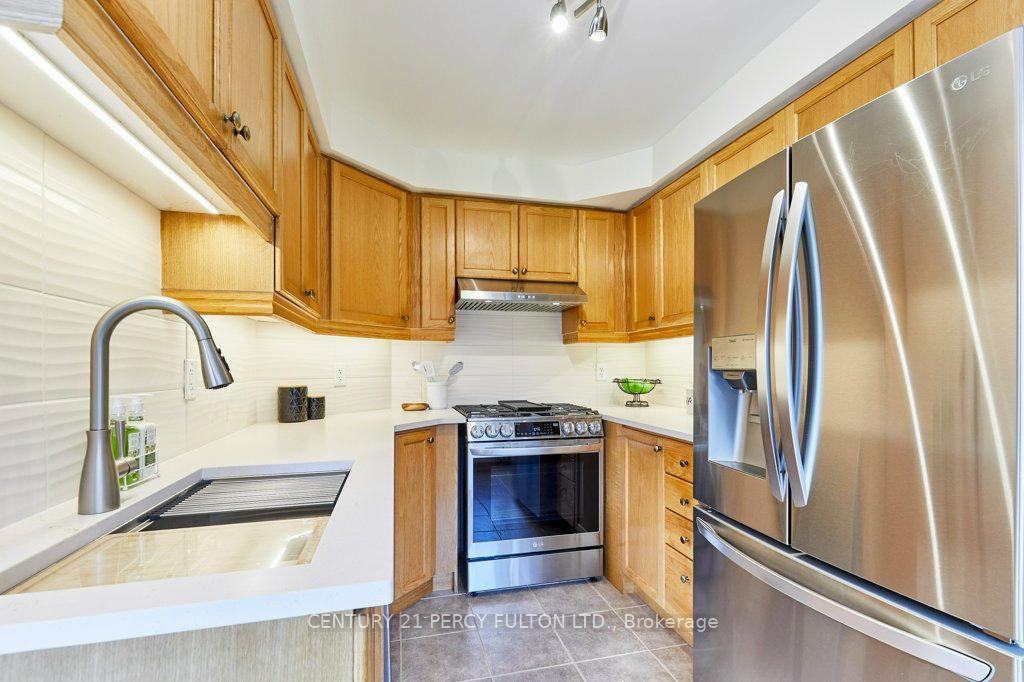 Photo 14 of Unit G7, 7 Gidley Lane, Ajax, Central — HOMEH