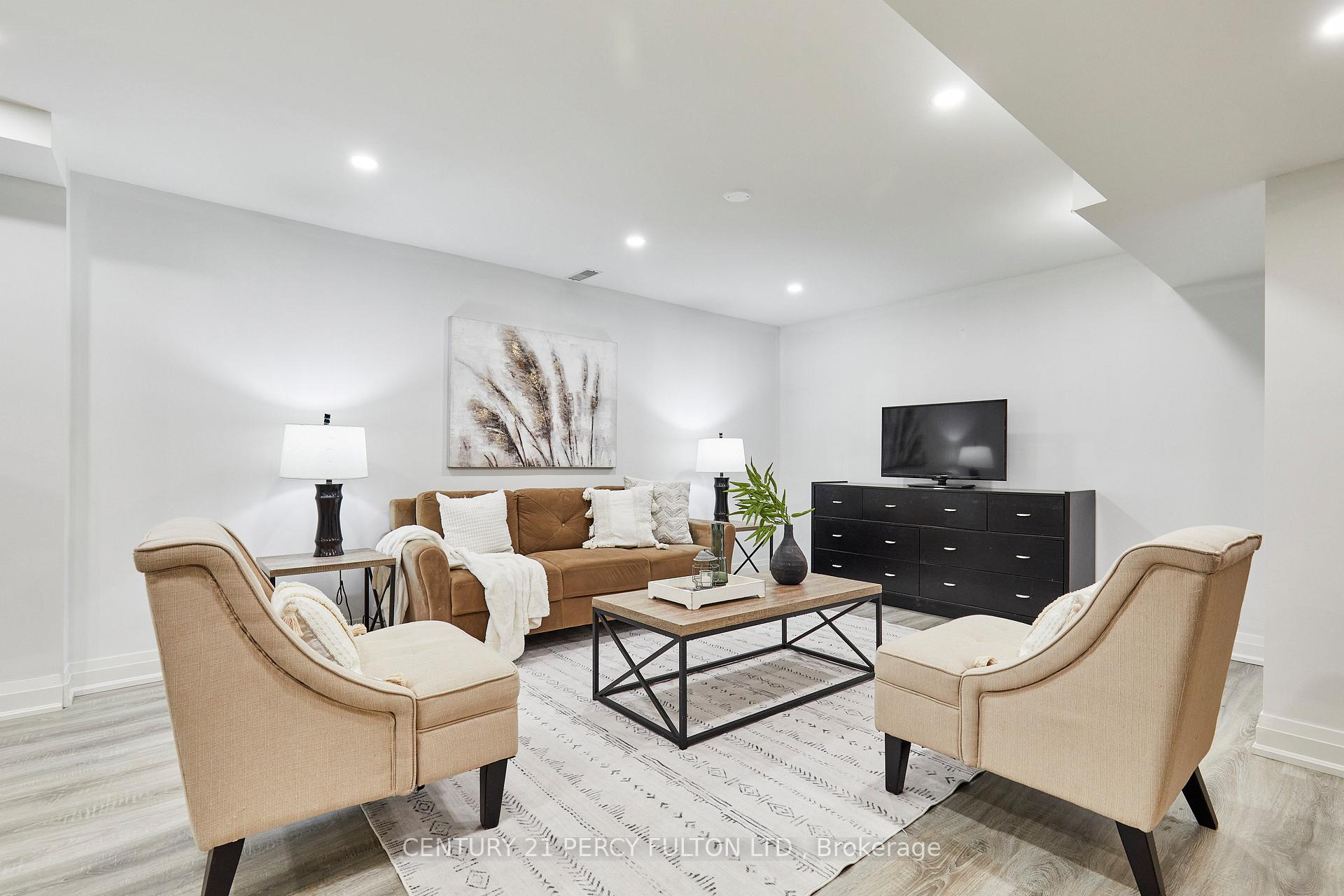 Photo 28 of Unit G7, 7 Gidley Lane, Ajax, Central — HOMEH