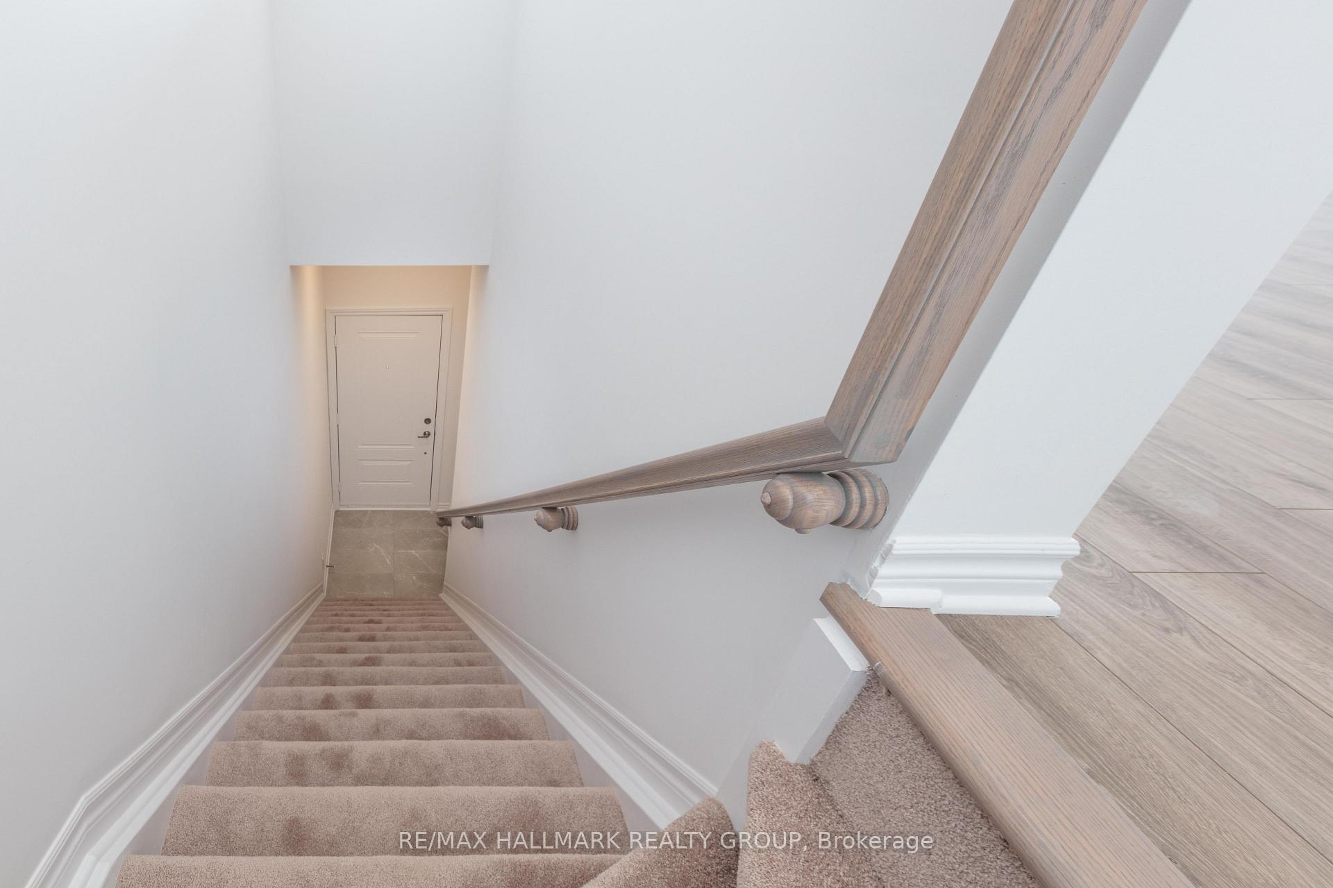 Photo 3 of 60 Jaguar Private, Ottawa, Kanata - Emerald Meadows/Trailwest — HOMEH