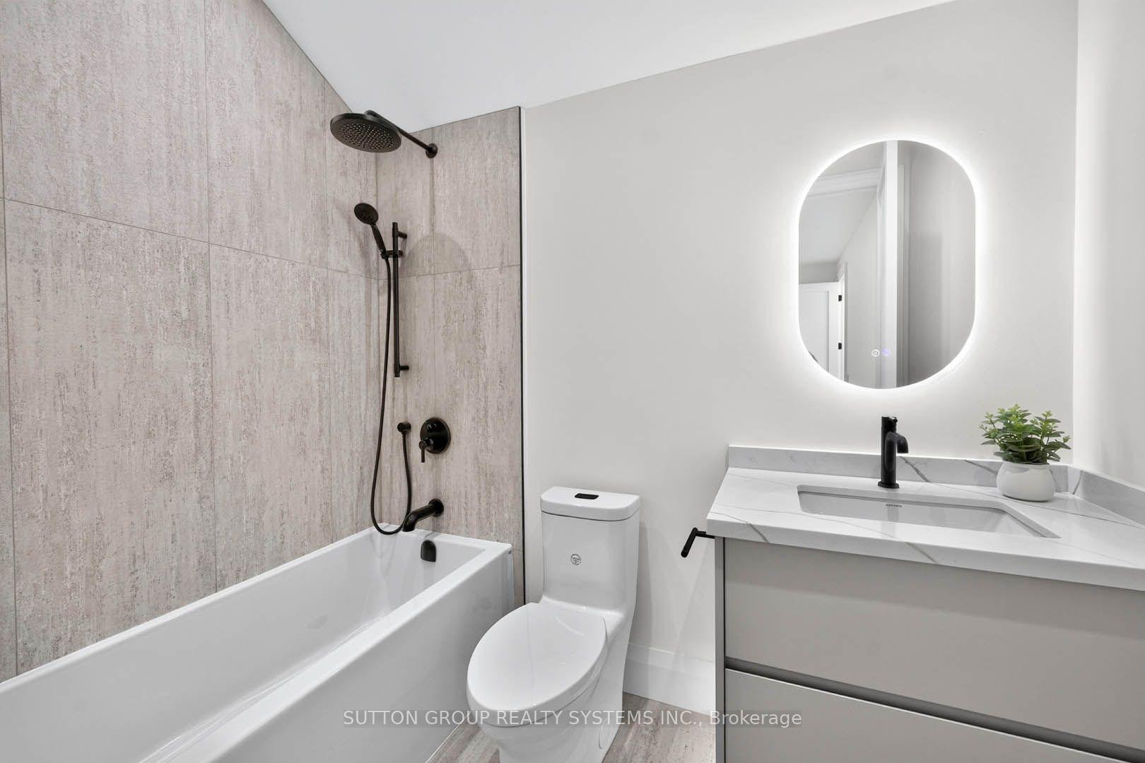 Photo 30 of 272 Renforth Drive, Etobicoke, Markland Wood — HOMEH