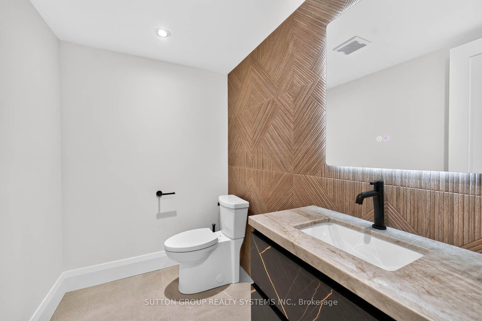 Photo 40 of 272 Renforth Drive, Etobicoke, Markland Wood — HOMEH