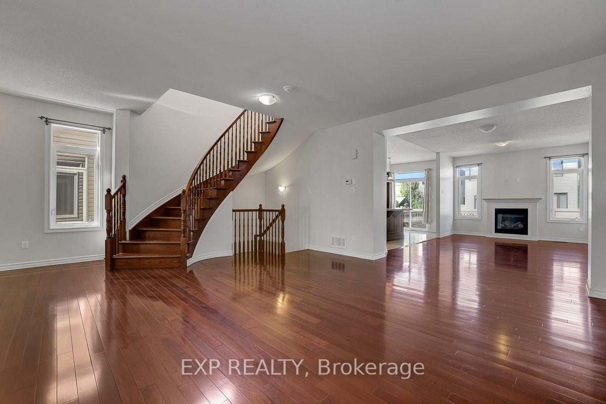Photo 12 of 217 Claridge Drive, Ottawa, Barrhaven - Longfields — HOMEH