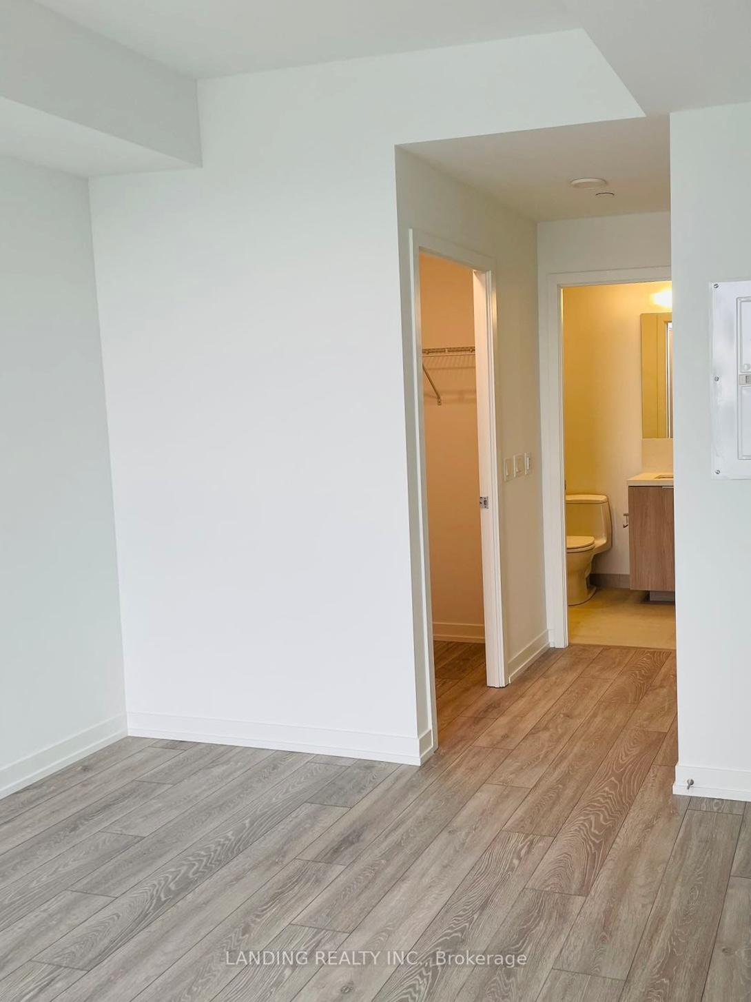Photo 5 of Unit 1721, 2020 bathurst Street, Toronto, Humewood-Cedarvale — HOMEH