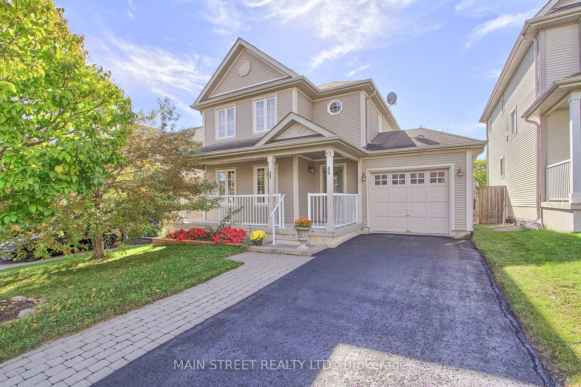 Photo 1 of 65 Ian Drive, Georgina, Keswick South — HOMEH