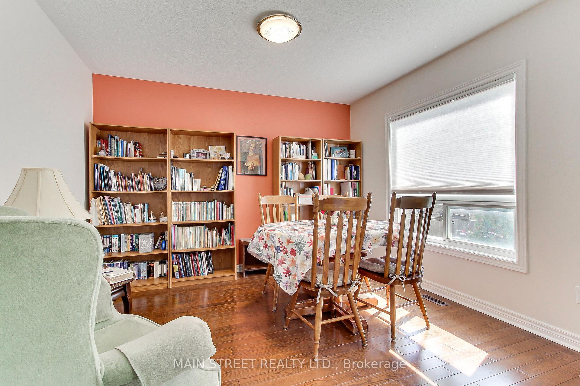 Photo 18 of 65 Ian Drive, Georgina, Keswick South — HOMEH