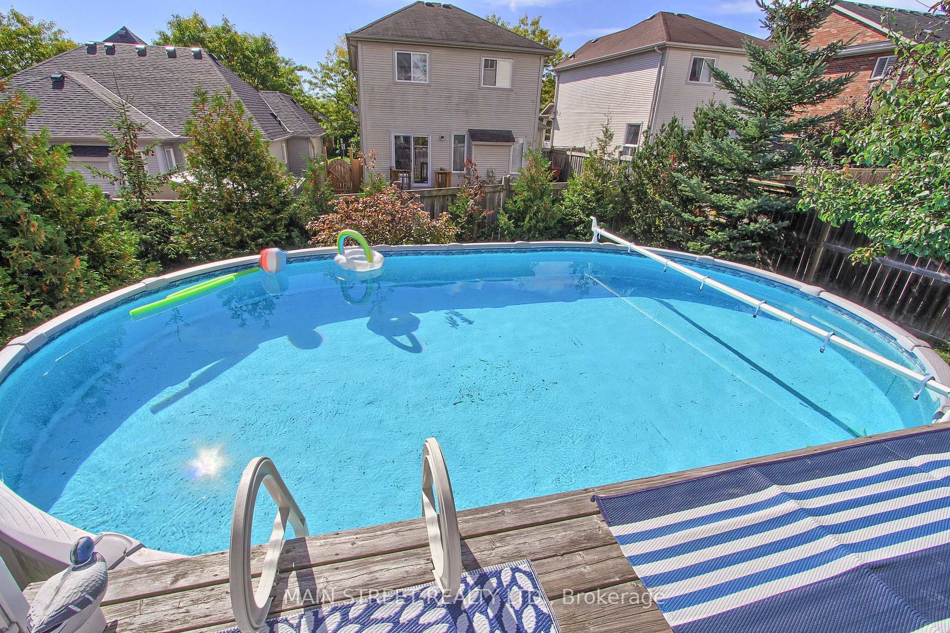 Photo 38 of 65 Ian Drive, Georgina, Keswick South — HOMEH