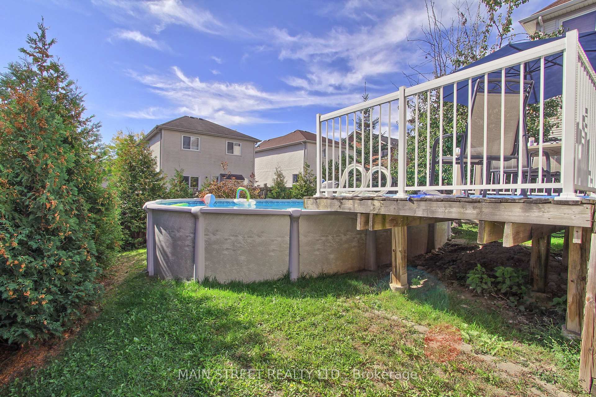 Photo 44 of 65 Ian Drive, Georgina, Keswick South — HOMEH