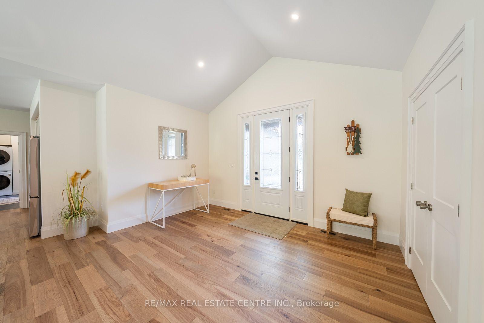 Photo 7 of 289 Centennial Drive, Midland — HOMEH