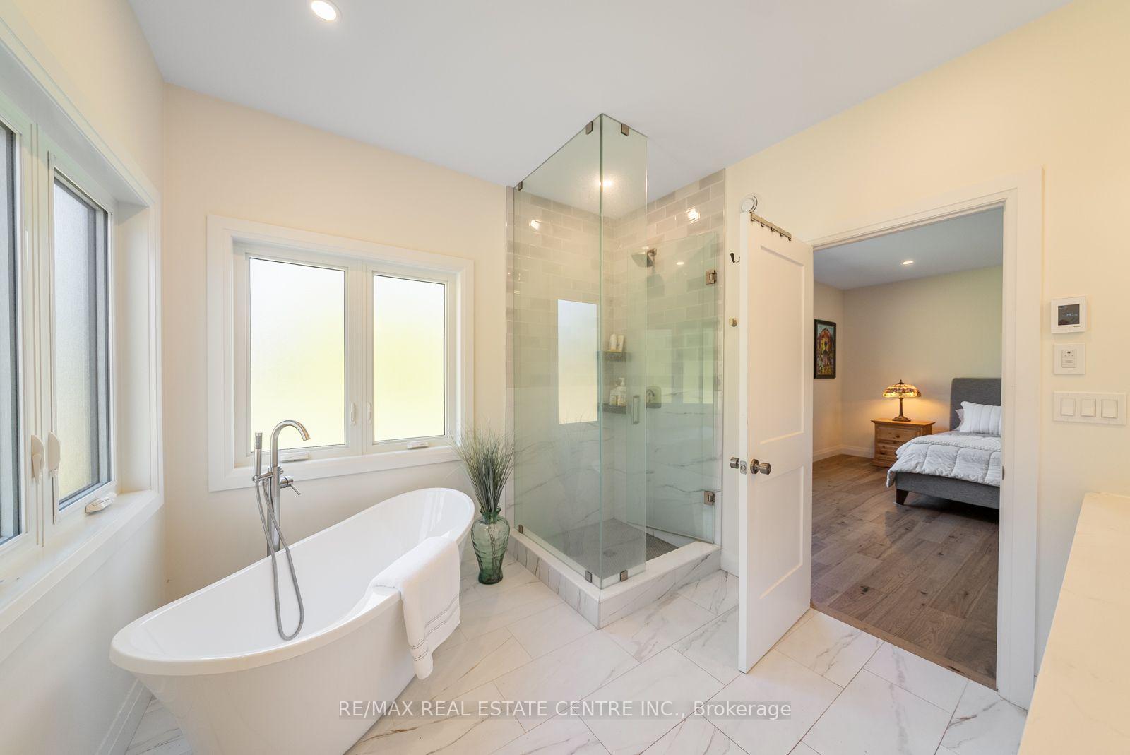 Photo 31 of 289 Centennial Drive, Midland — HOMEH