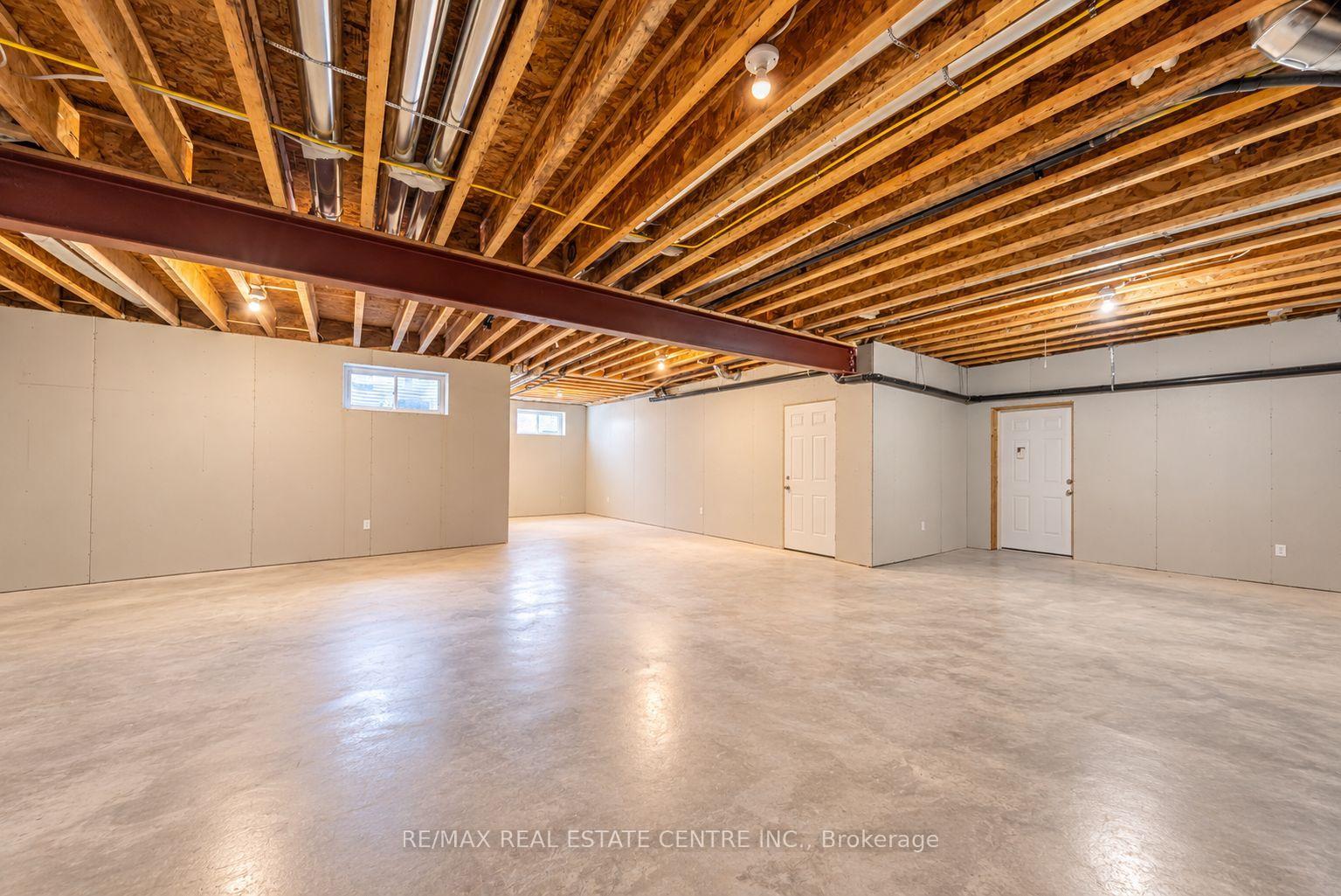 Photo 42 of 289 Centennial Drive, Midland — HOMEH