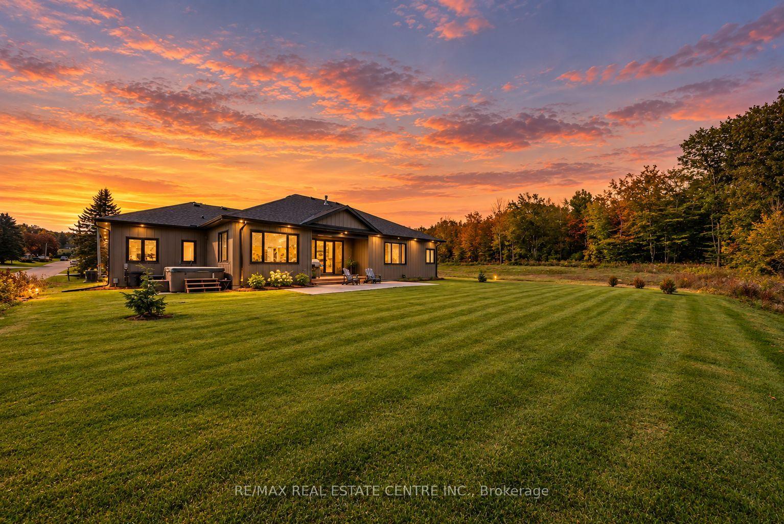 Photo 49 of 289 Centennial Drive, Midland — HOMEH