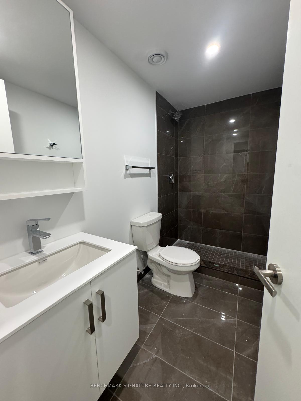Photo 11 of Unit 5806, 88 Queen Street E, Toronto, Church-Yonge Corridor — HOMEH