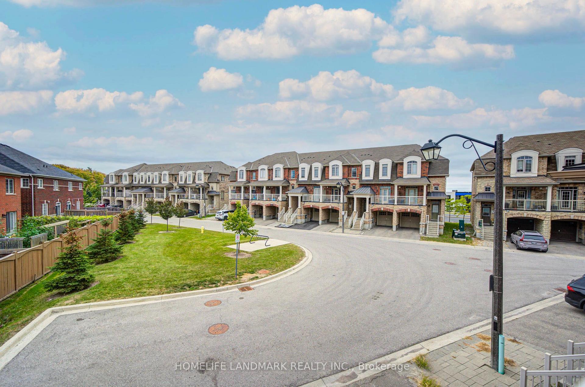 Photo 7 of 17 Etherington Way, Markham, Victoria Square — HOMEH