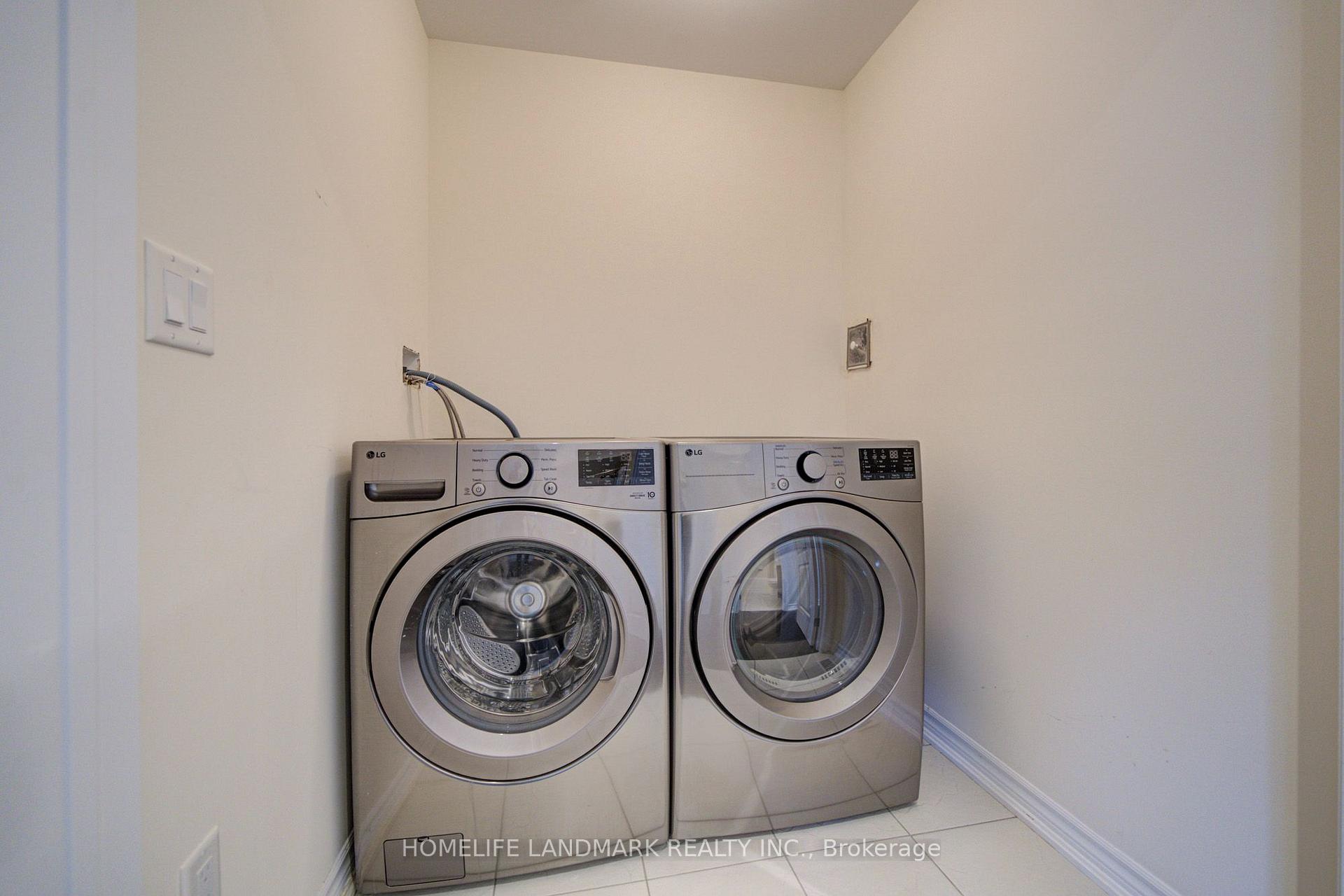 Photo 52 of 17 Etherington Way, Markham, Victoria Square — HOMEH
